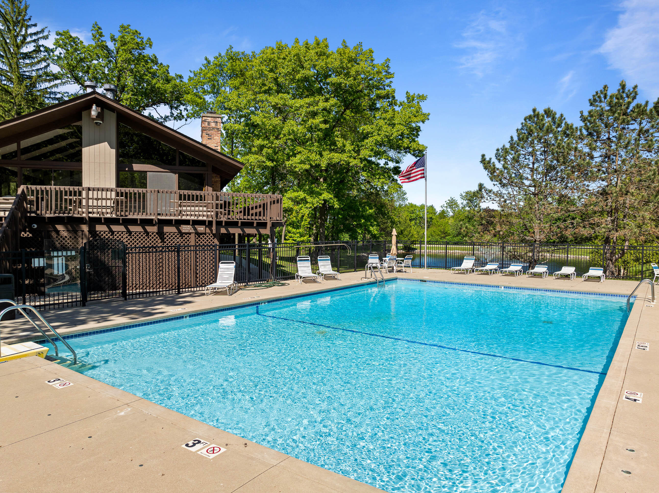 840 Woodland Ct Unit: EE-1