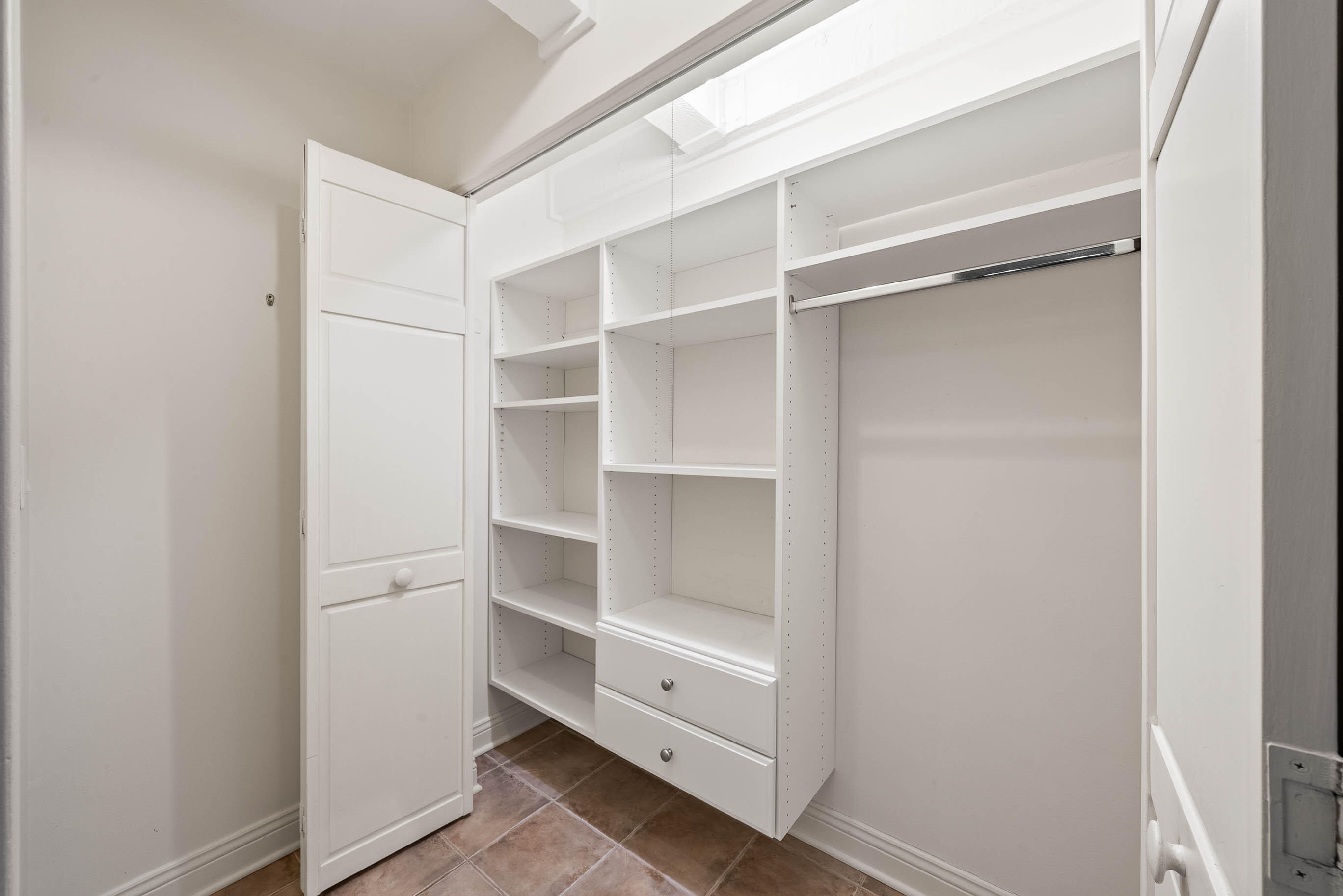 840 Woodland Ct Unit: EE-1