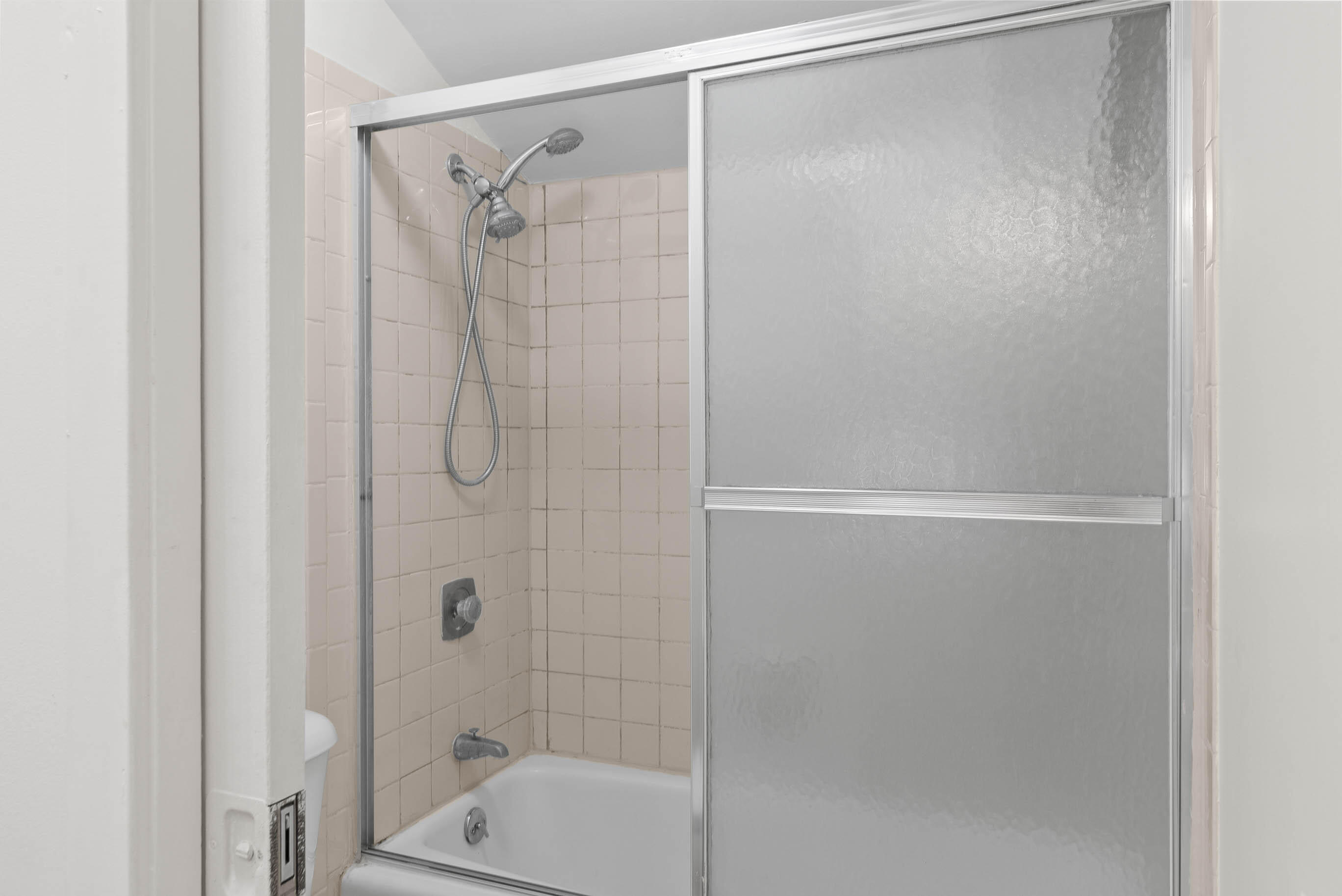 840 Woodland Ct Unit: EE-1
