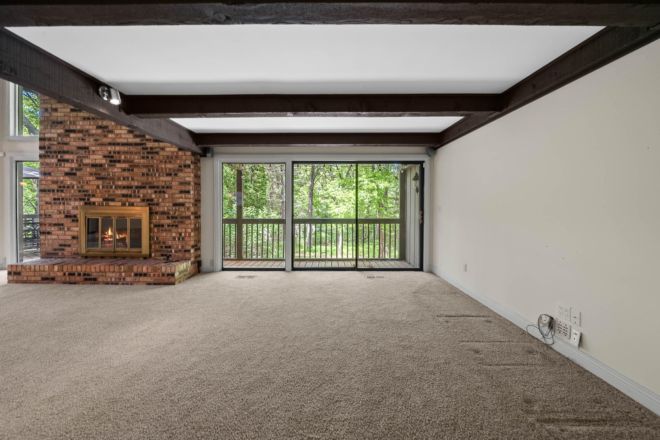 840 Woodland Ct Unit: EE-1