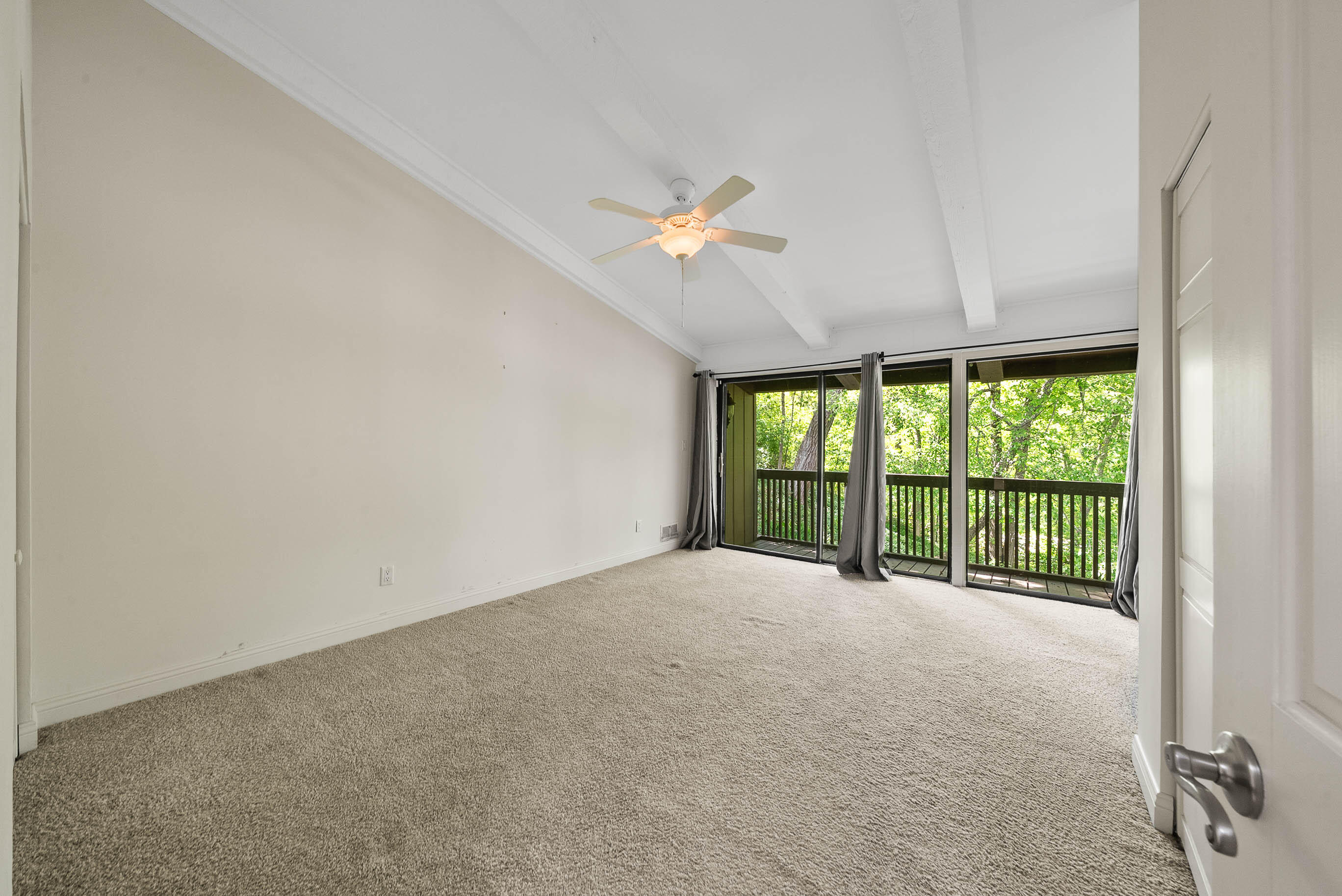 840 Woodland Ct Unit: EE-1