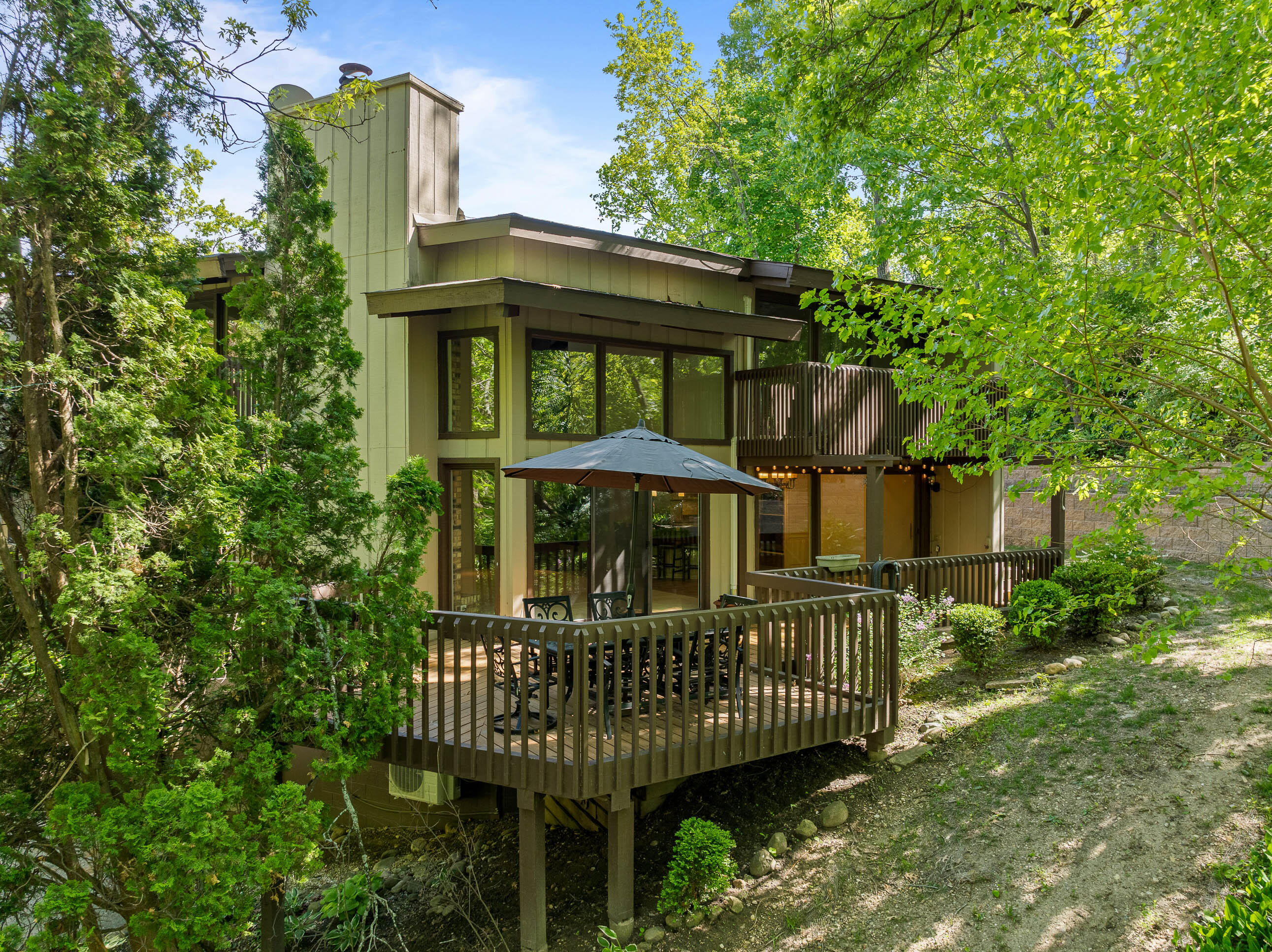 840 Woodland Ct Unit: EE-1