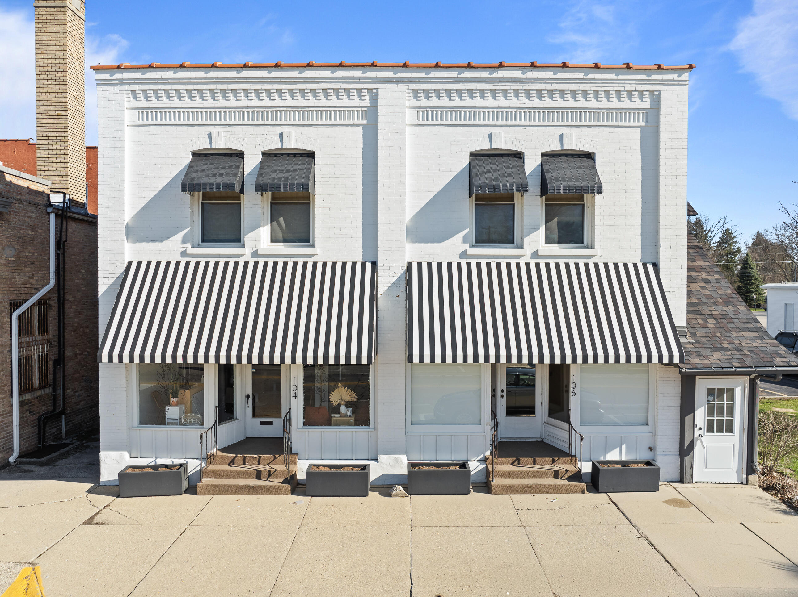 104 & 106 Kenosha St