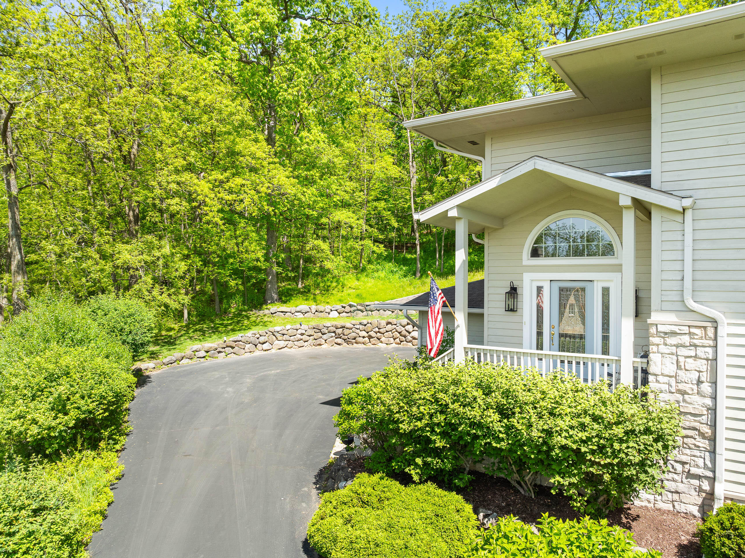 1066 Edinborough Ct
