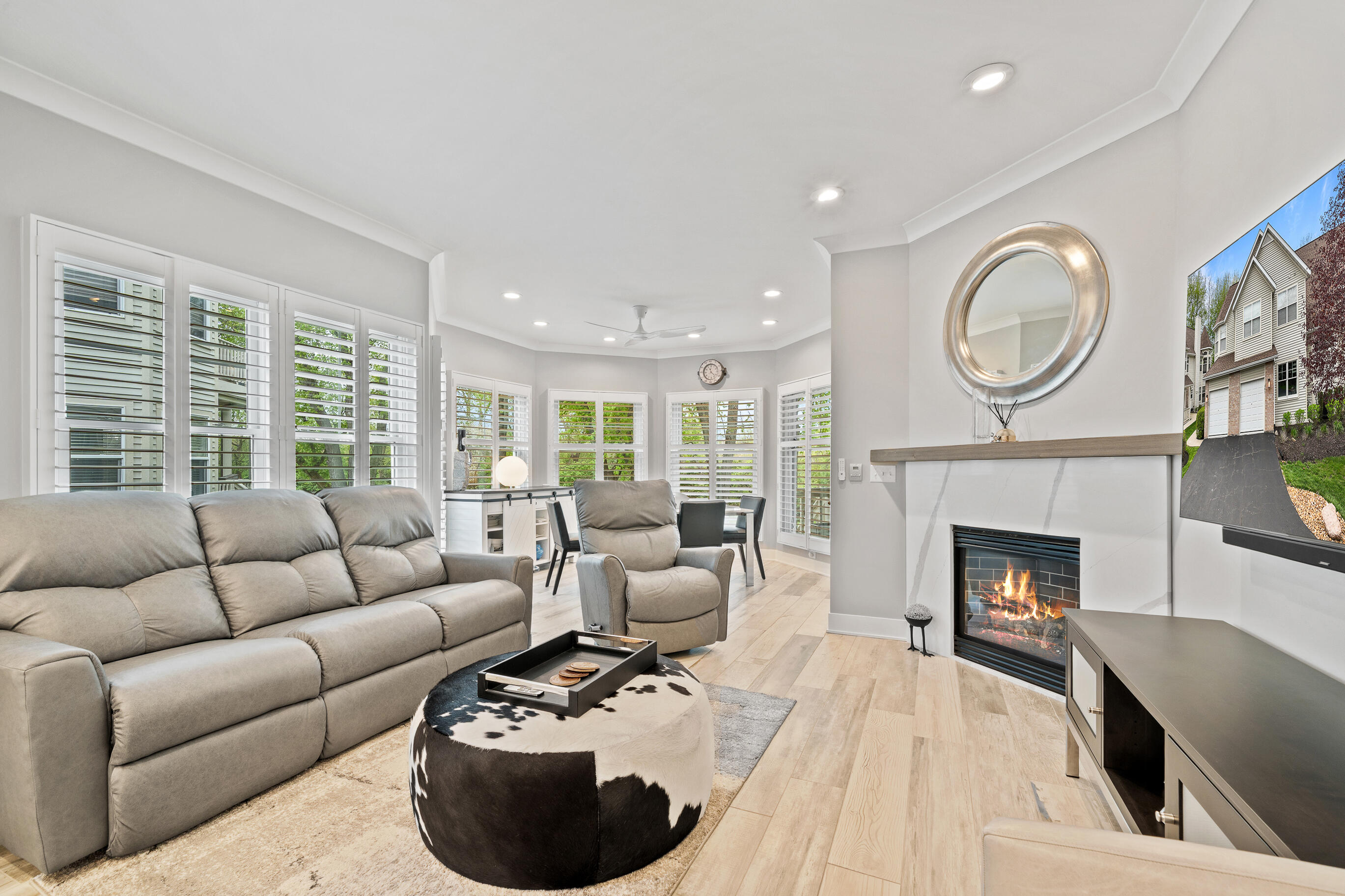 401 Abbey Ridge Ct