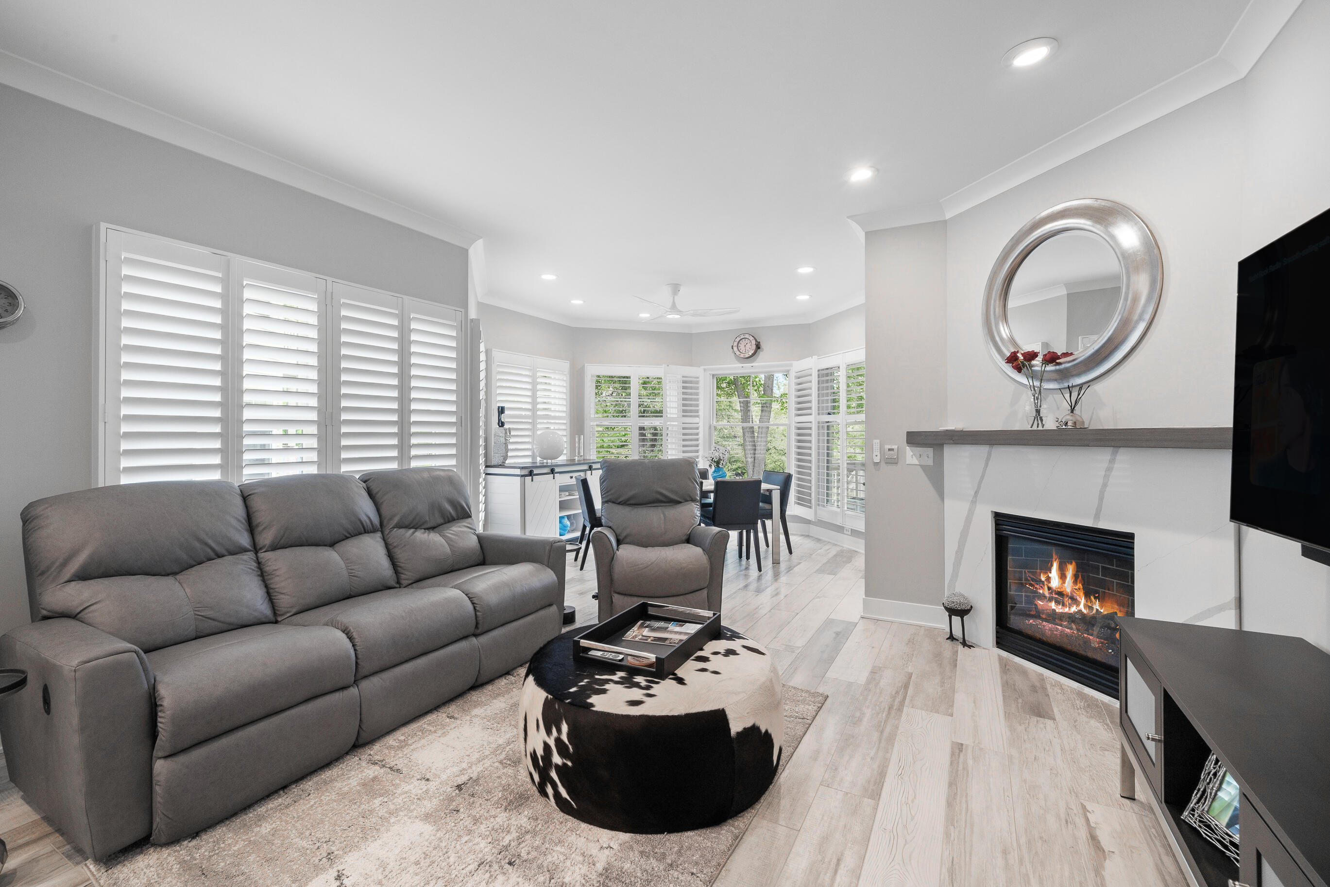 401 Abbey Ridge Ct