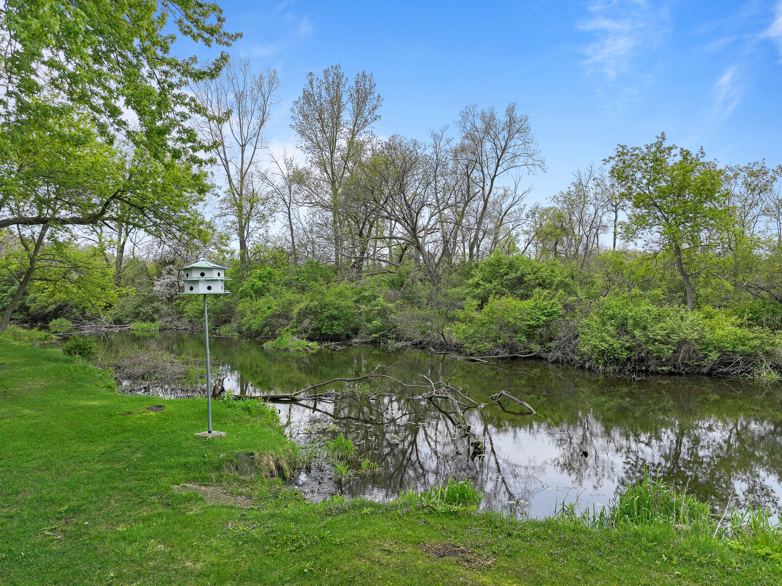 401 Abbey Ridge Ct