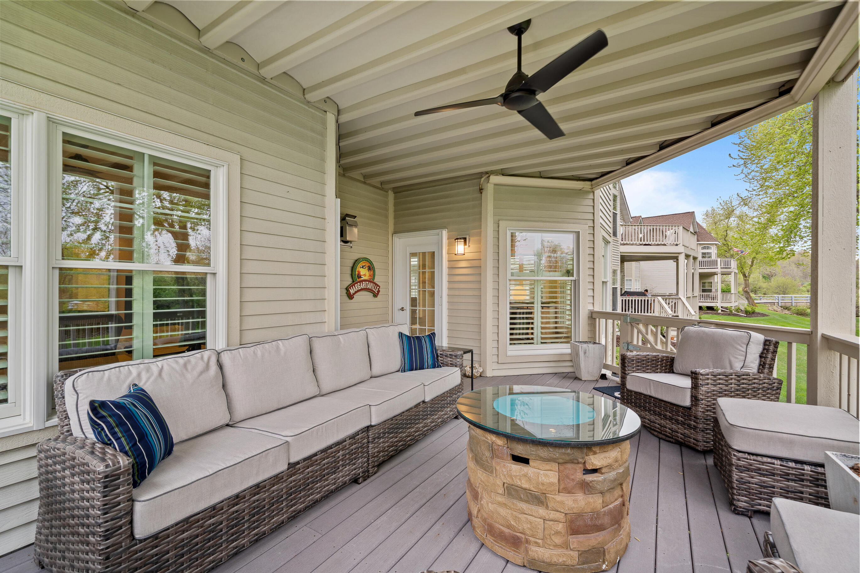 401 Abbey Ridge Ct