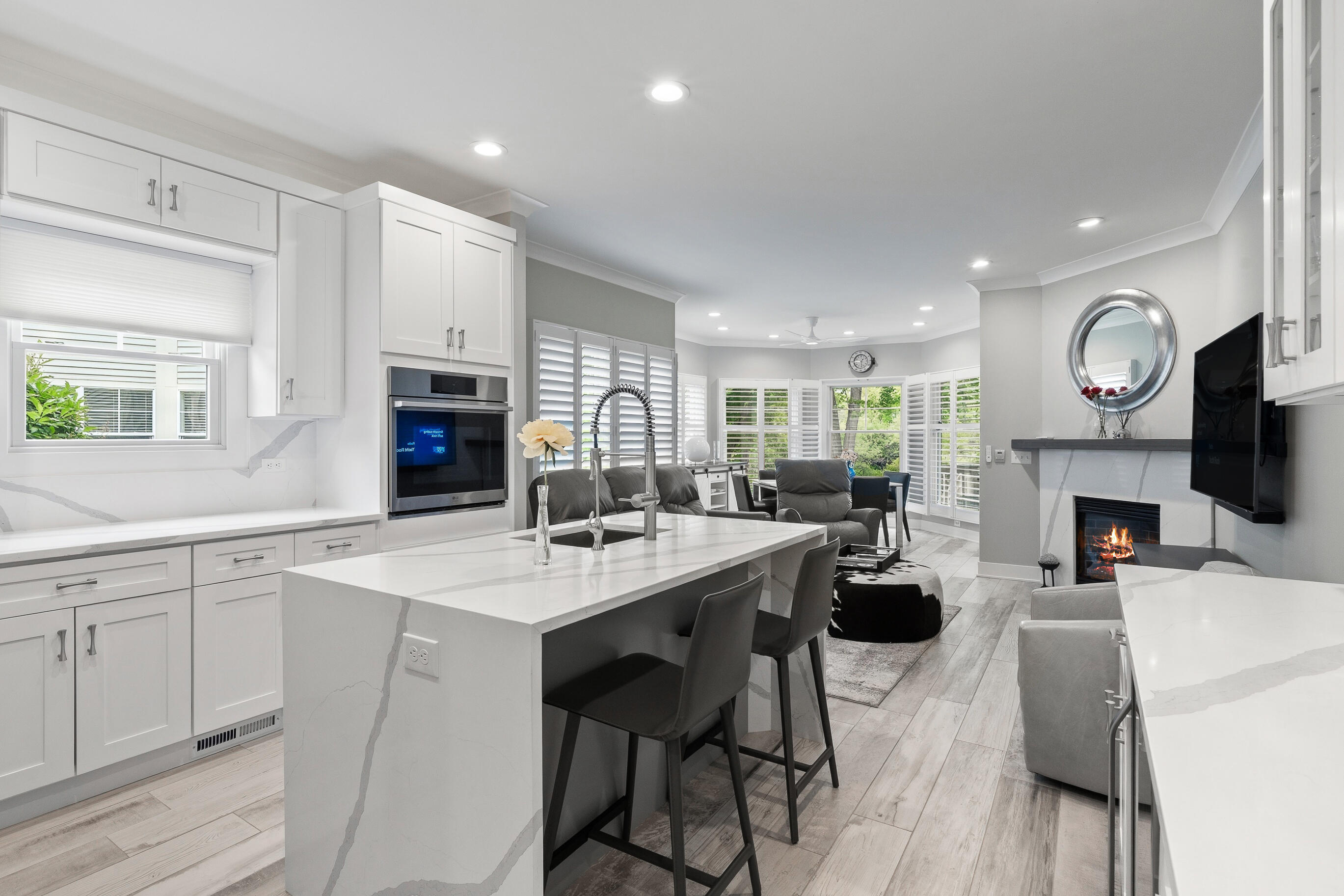 401 Abbey Ridge Ct