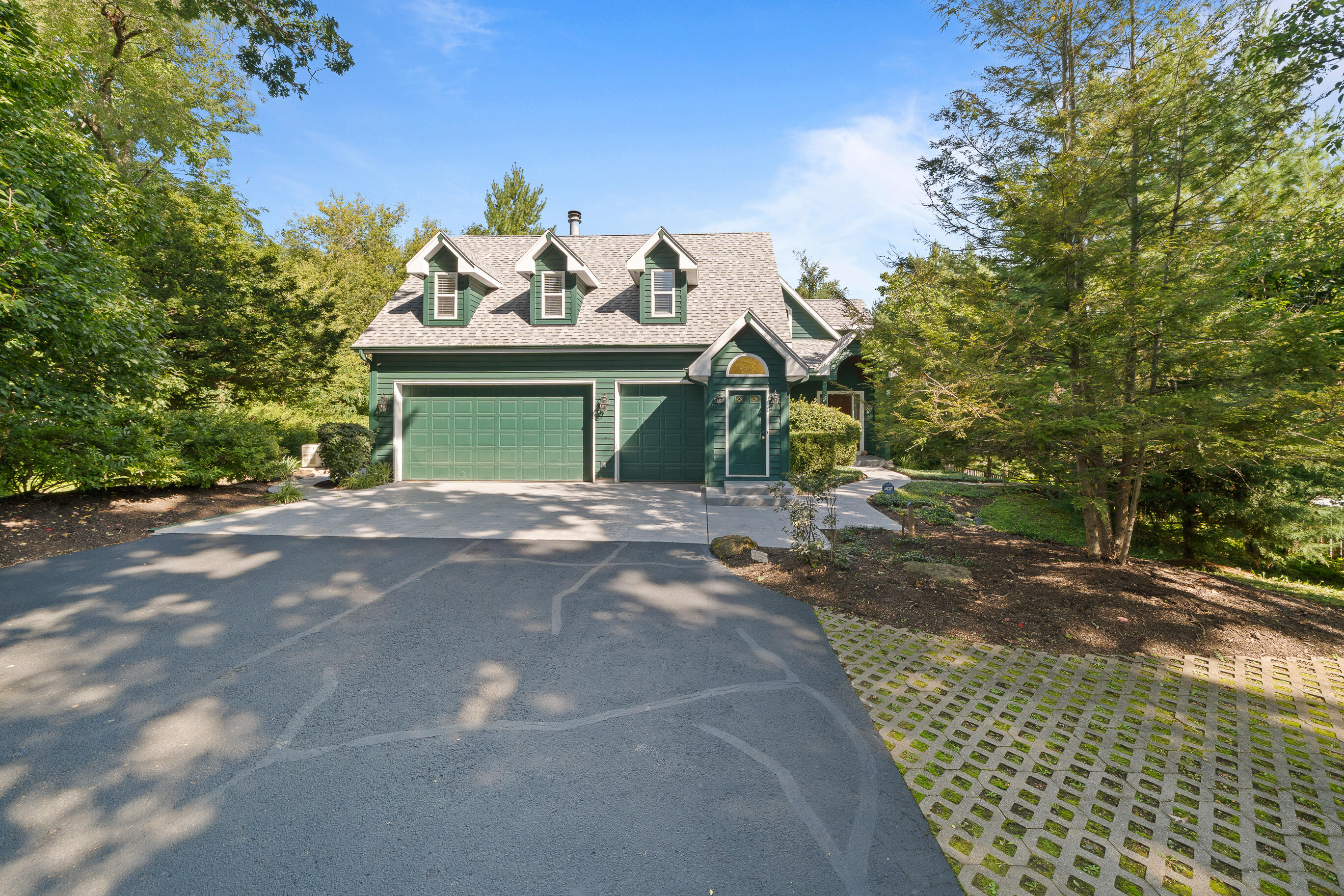 765 Brickley Ct