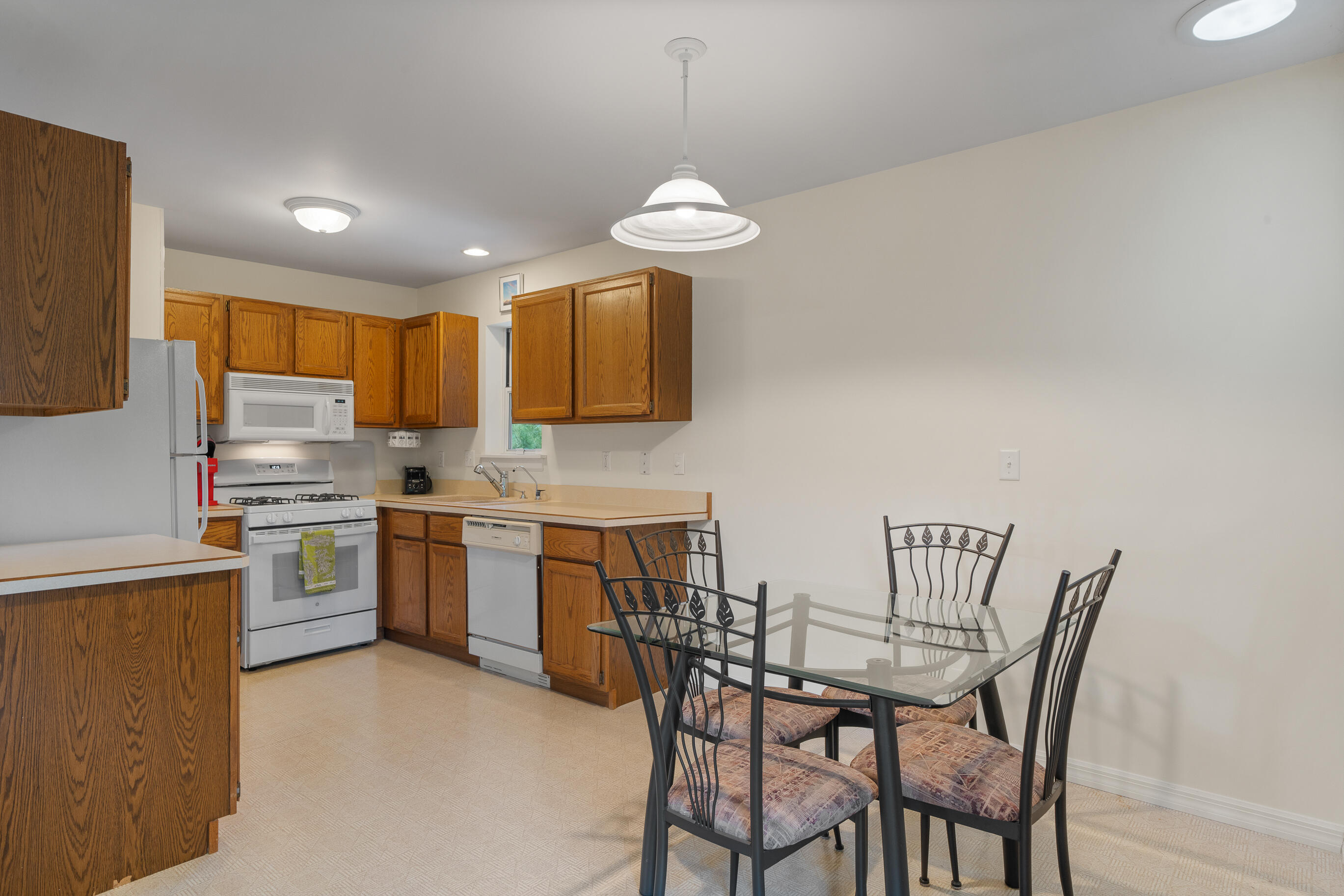 765 Brickley Ct