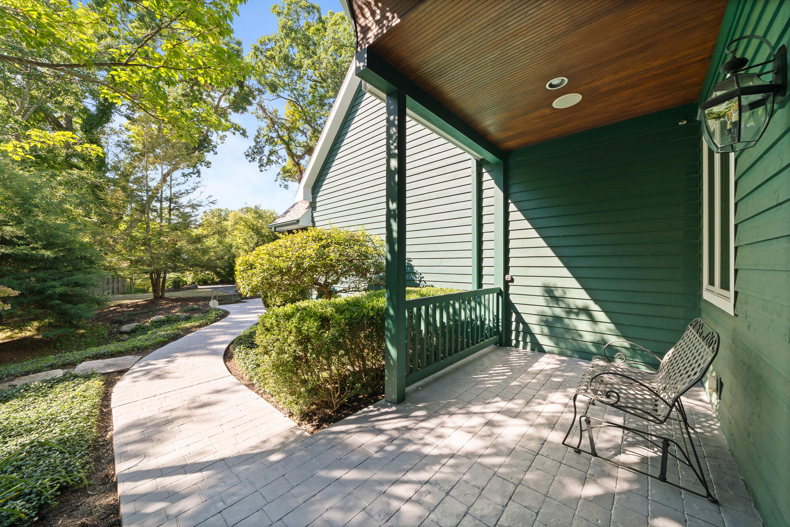 765 Brickley Ct