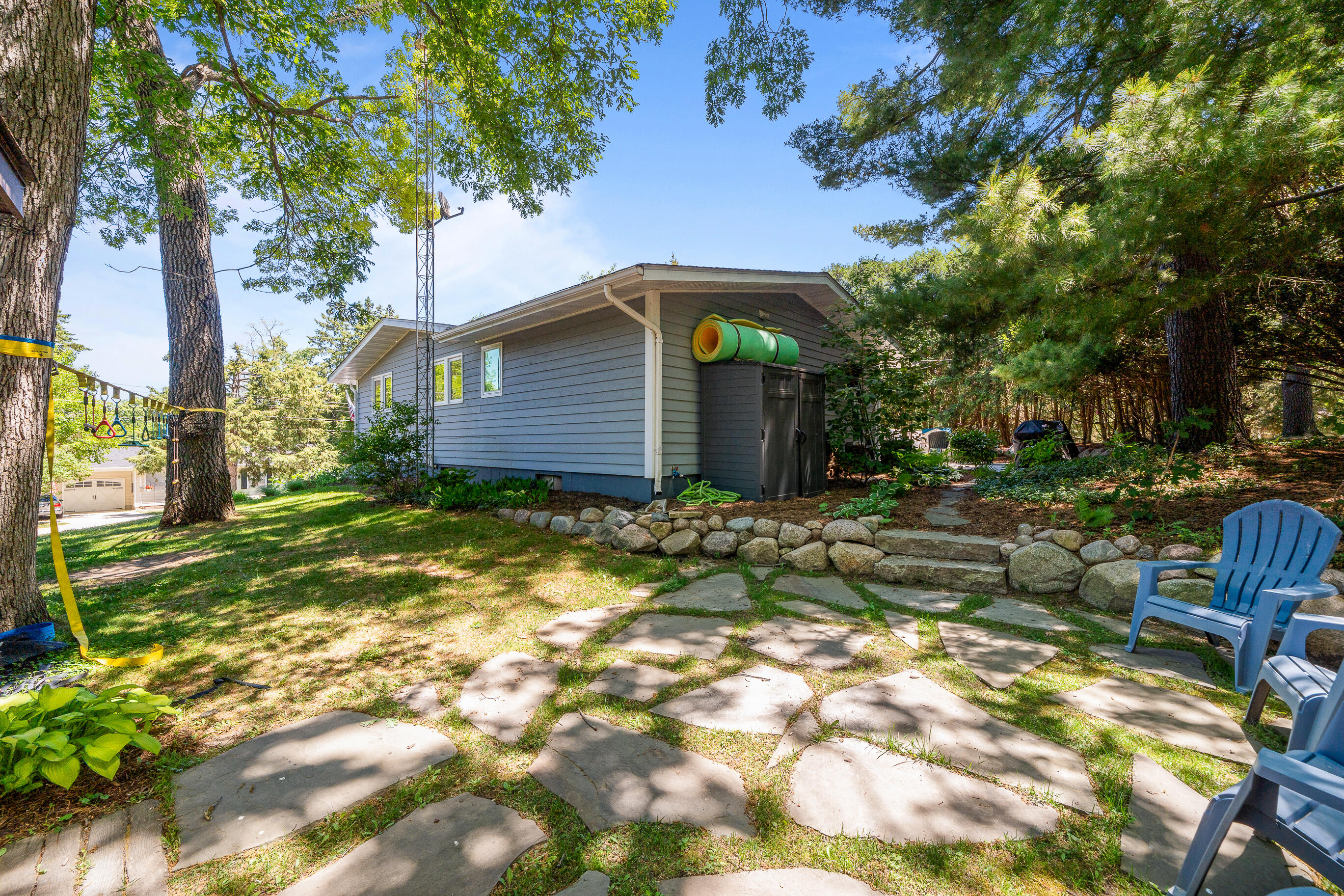 860 Trails End Dr