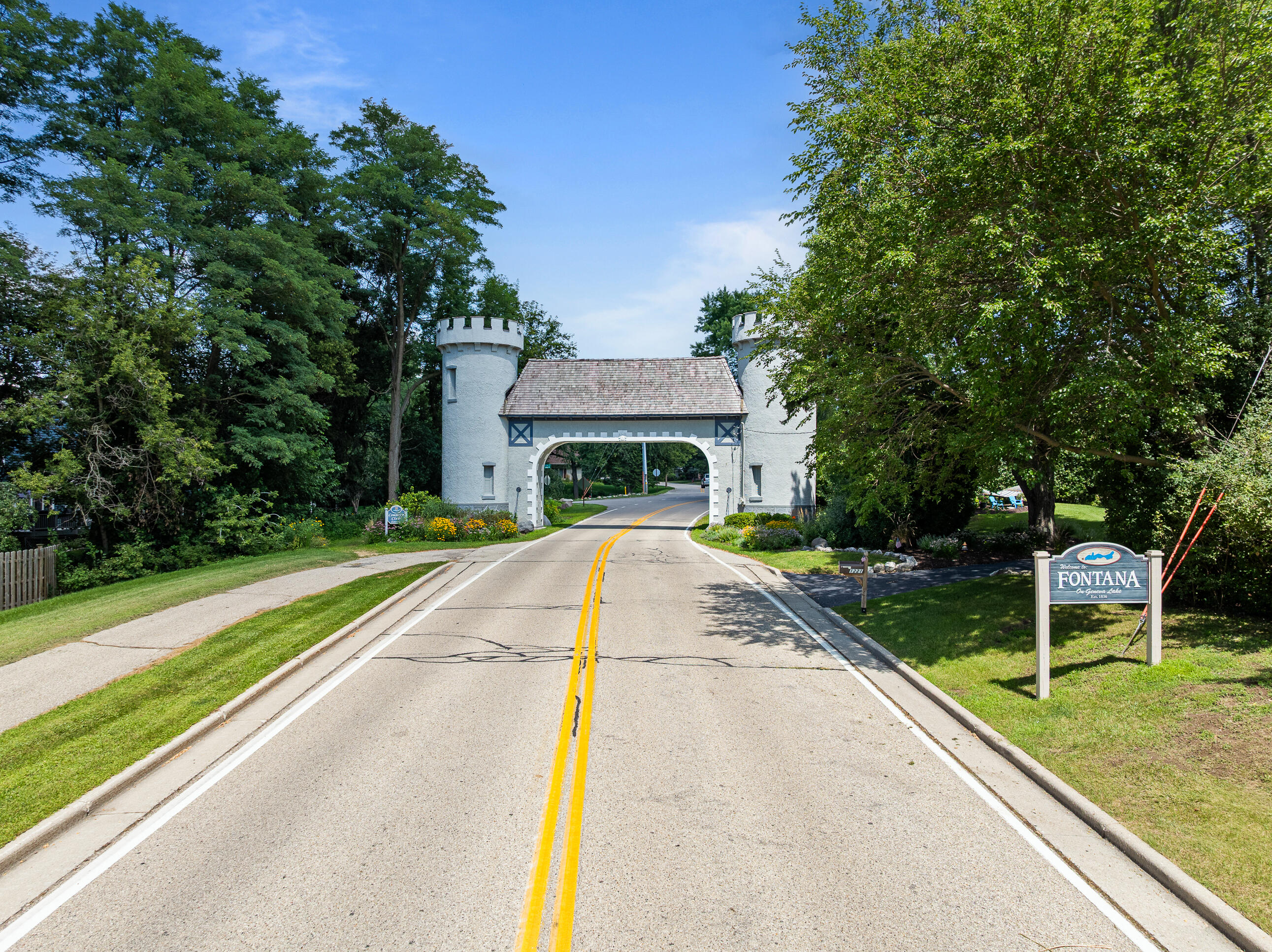 860 Trails End Dr