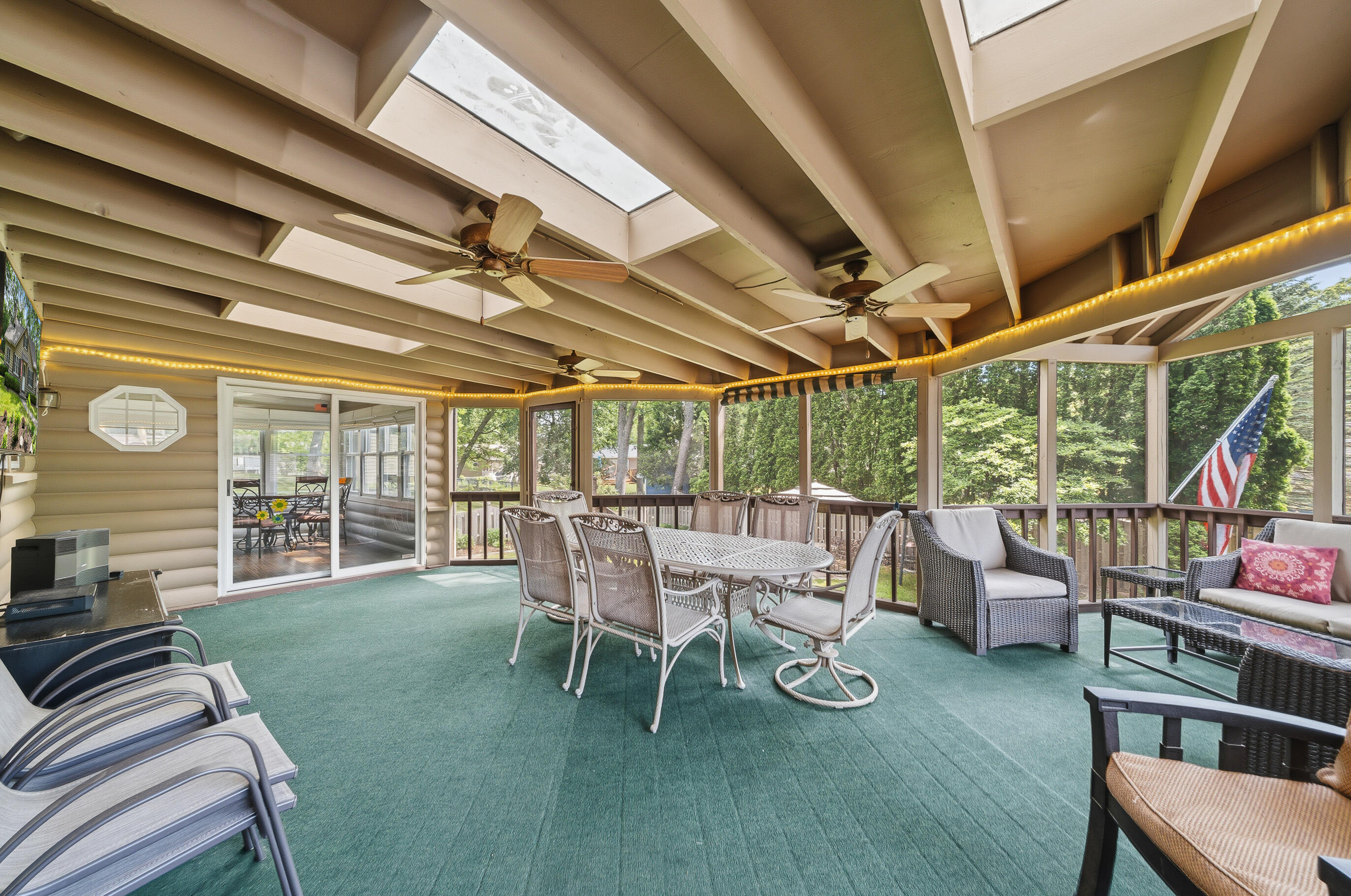 837 Van Slyke Dr