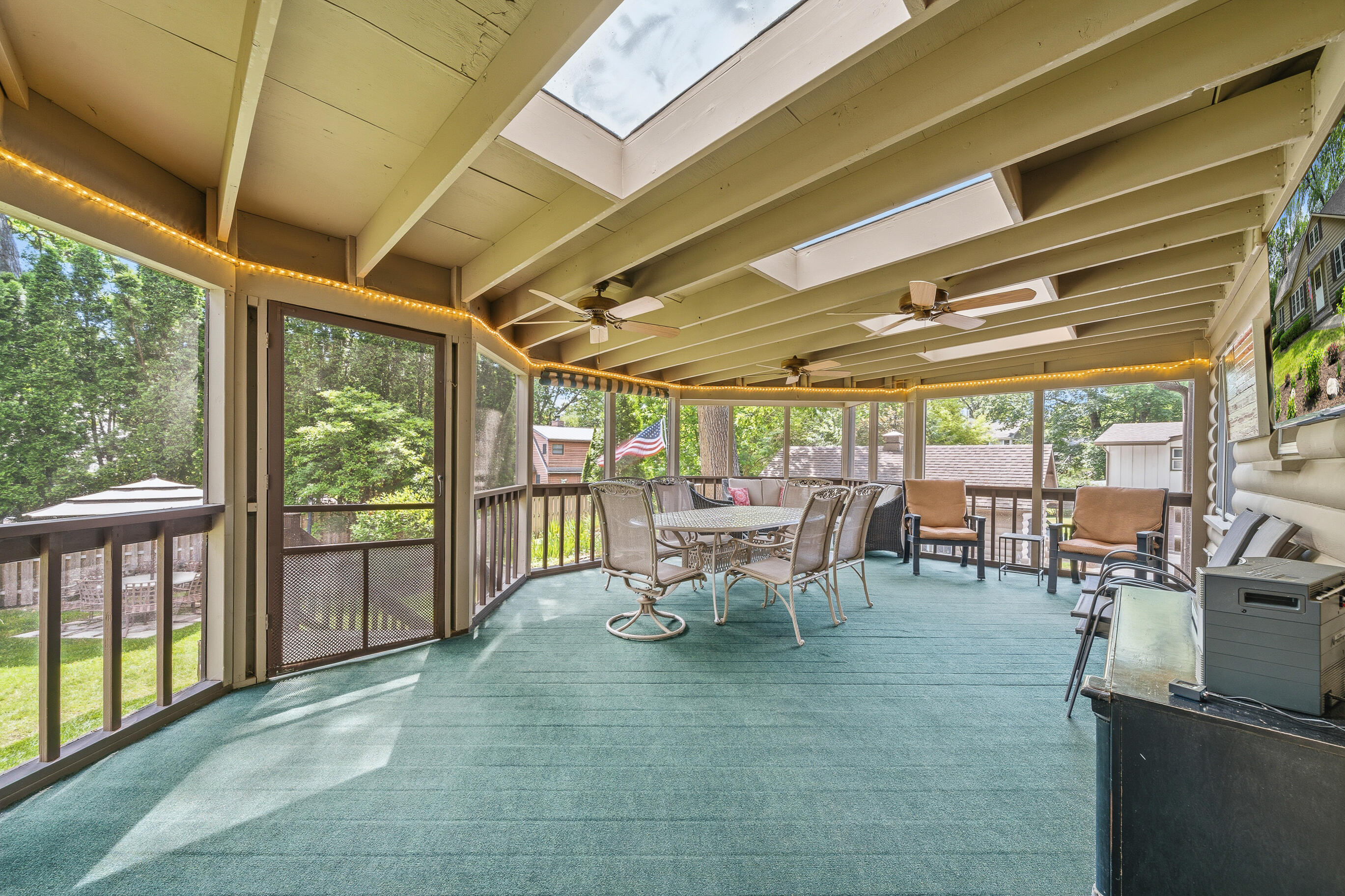 837 Van Slyke Dr