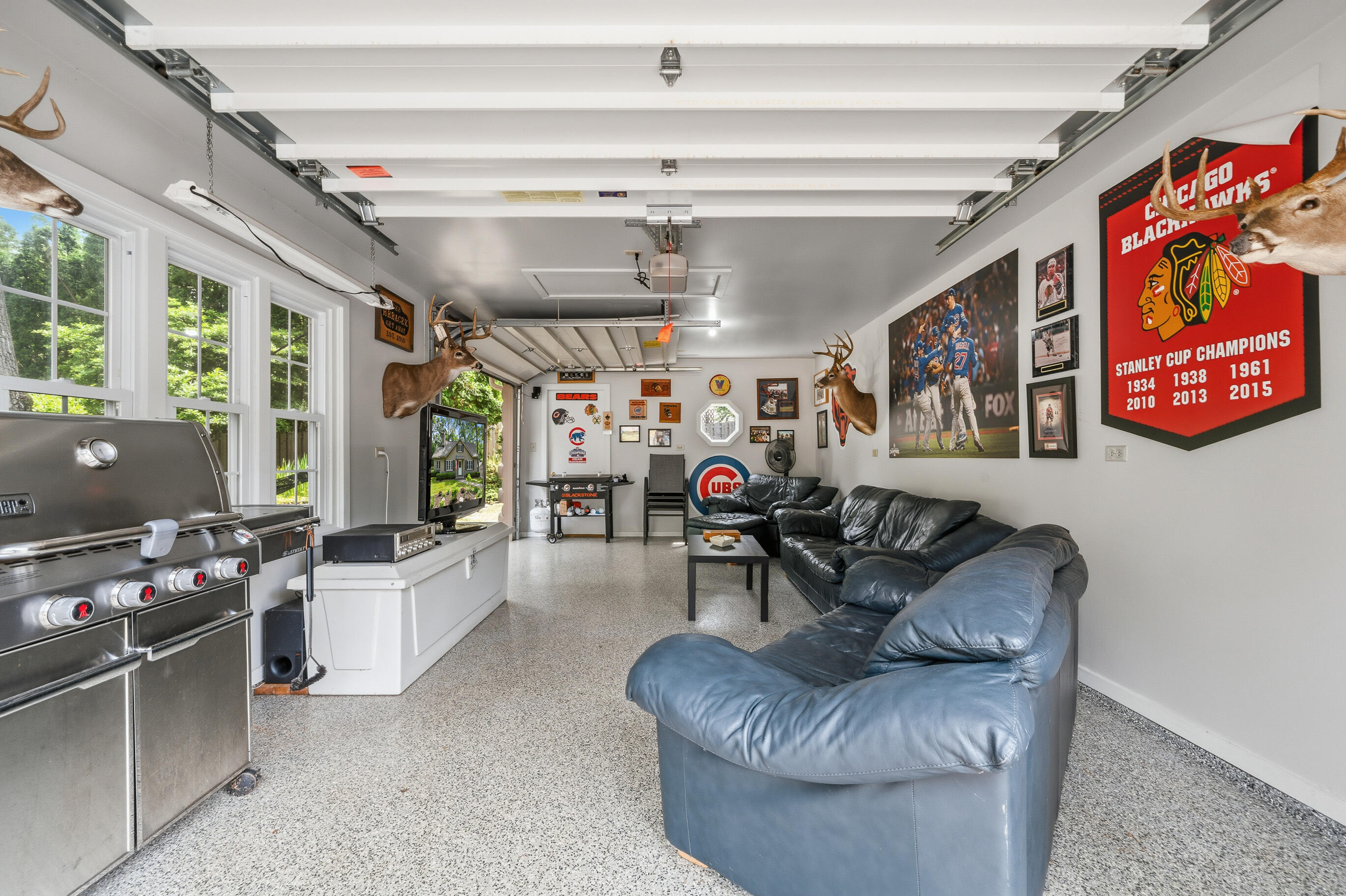 837 Van Slyke Dr