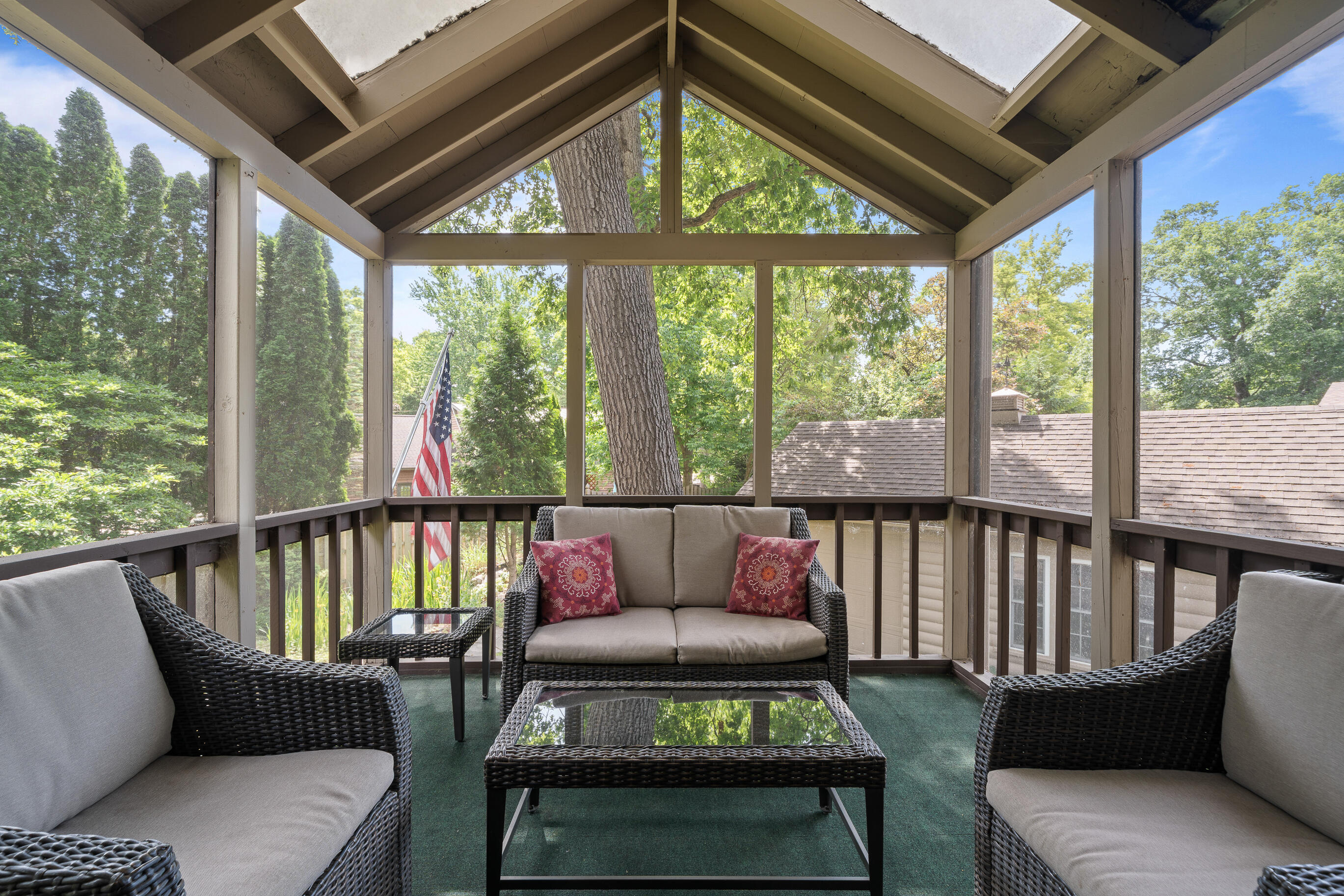 837 Van Slyke Dr