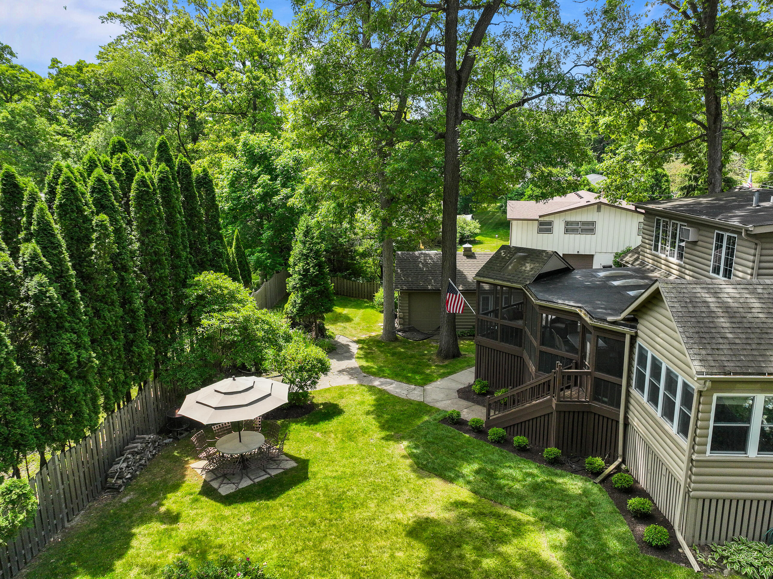 837 Van Slyke Dr