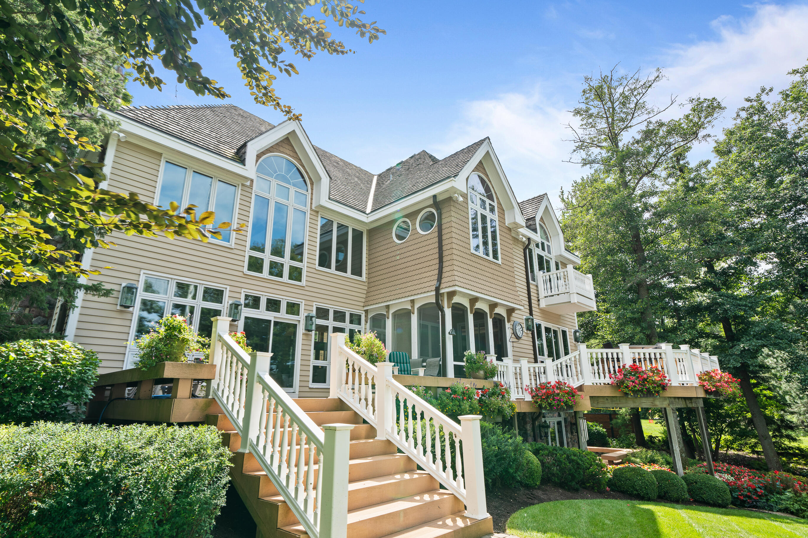 W2908 Walcowis Dr