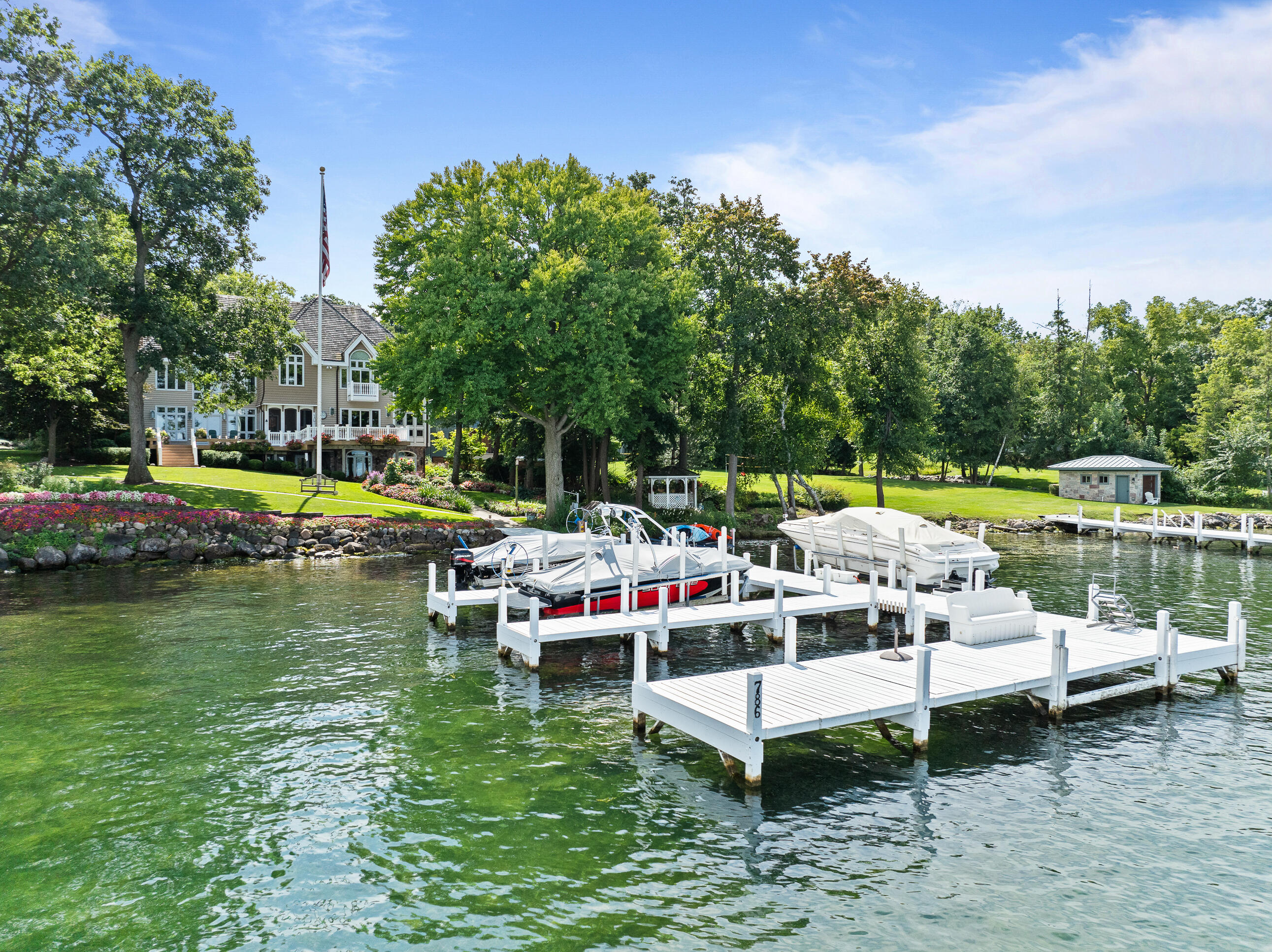 W2908 Walcowis Dr