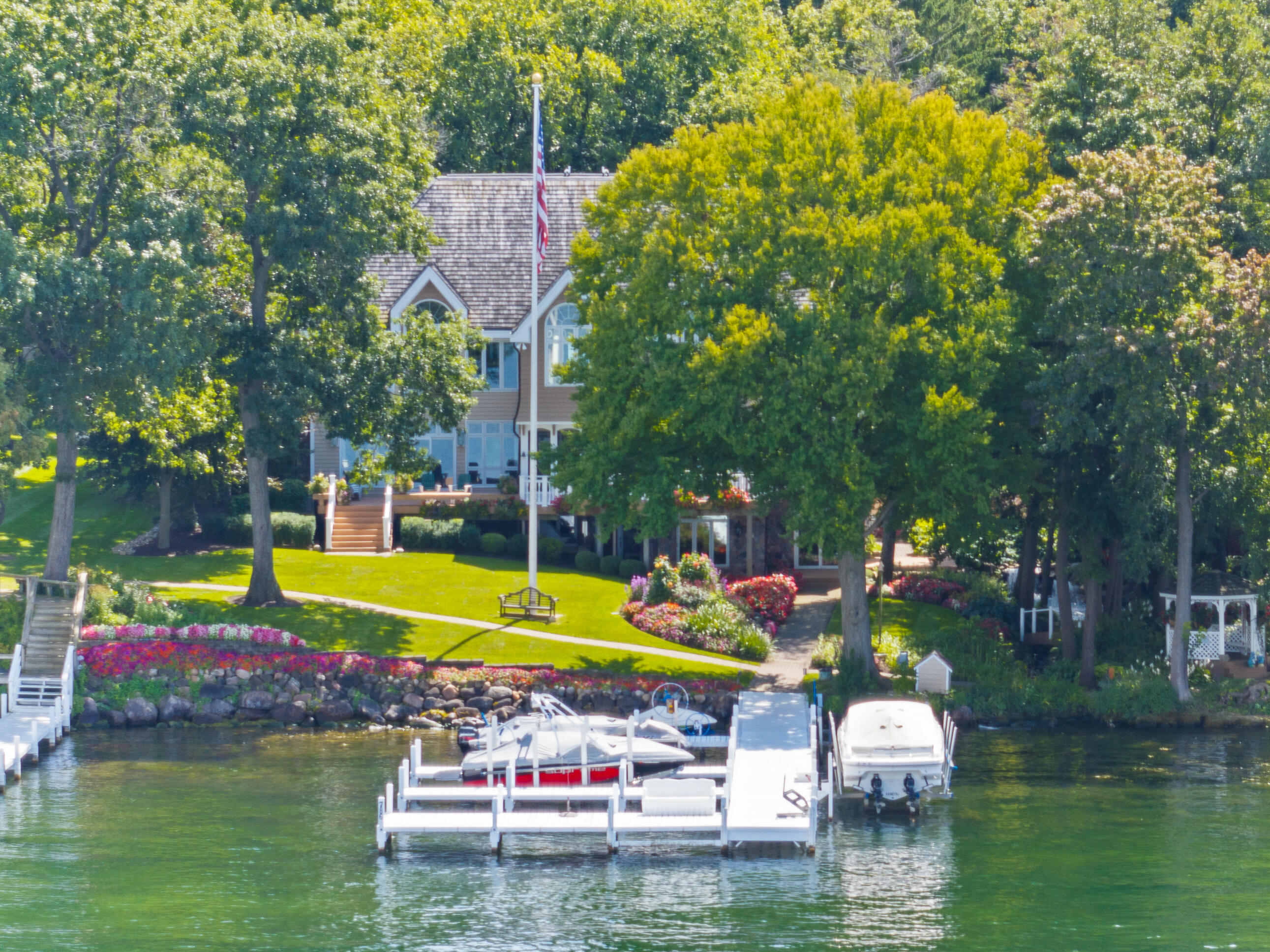 W2908 Walcowis Dr