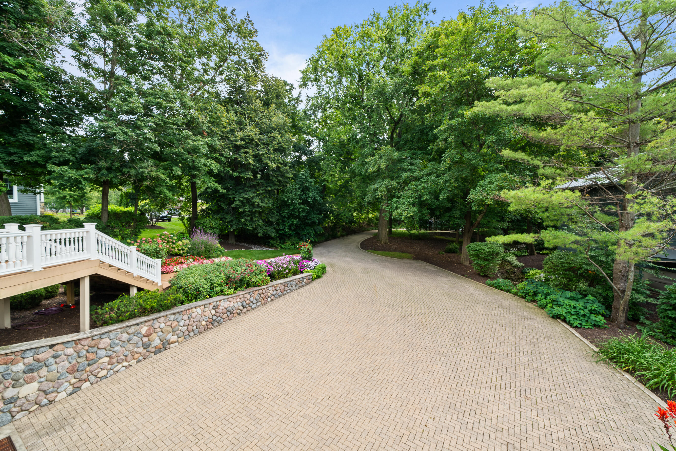 W2908 Walcowis Dr