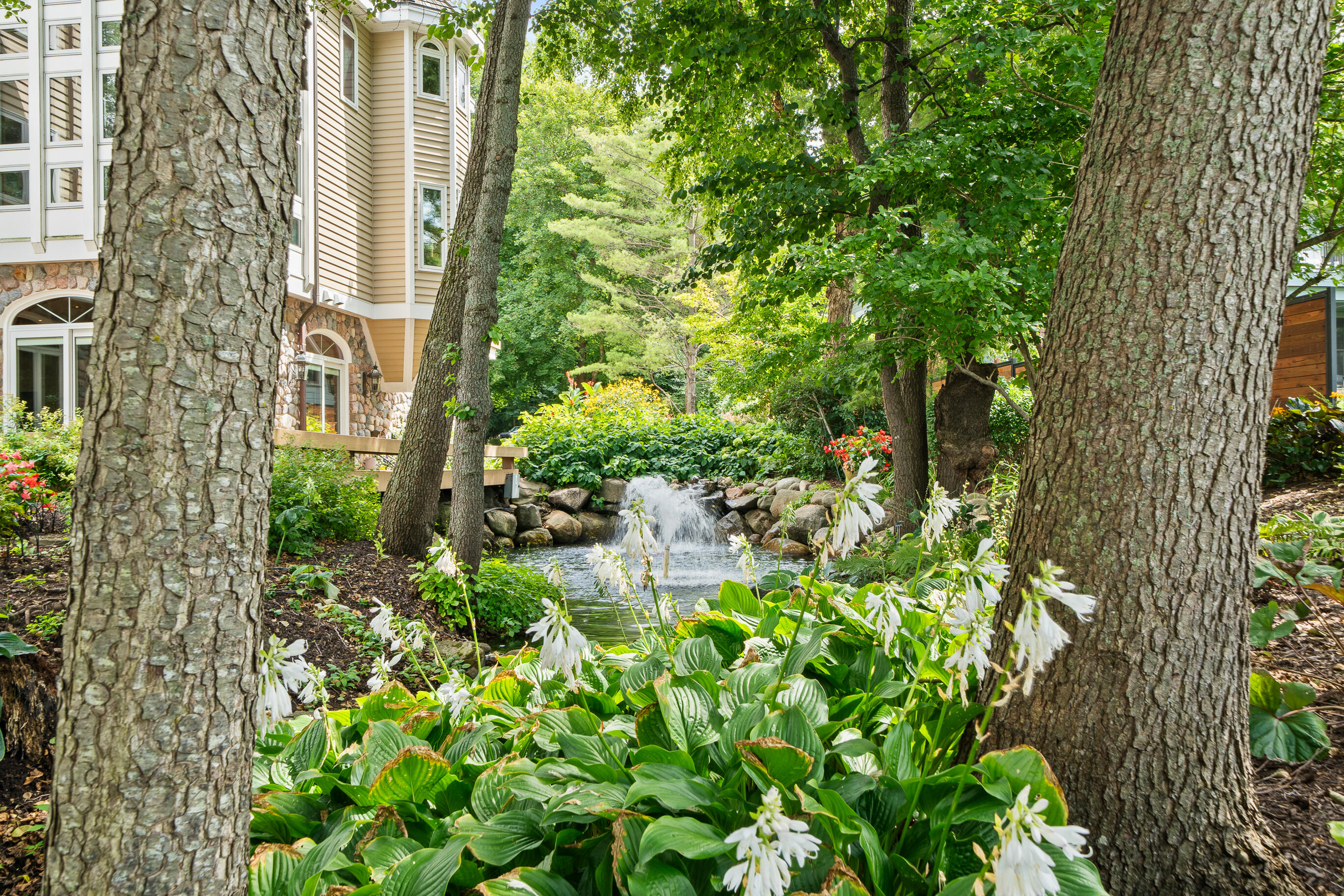W2908 Walcowis Dr
