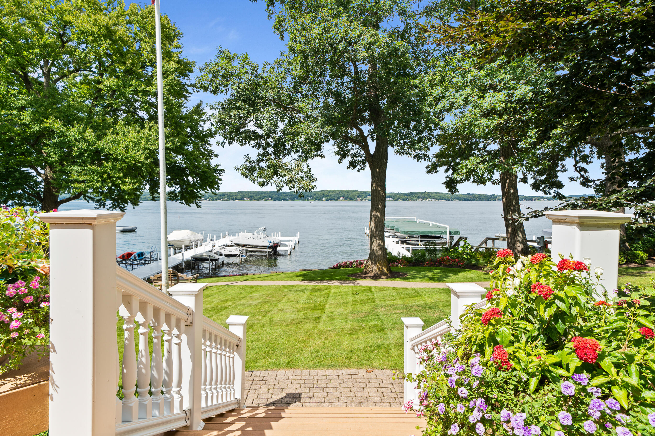 W2908 Walcowis Dr