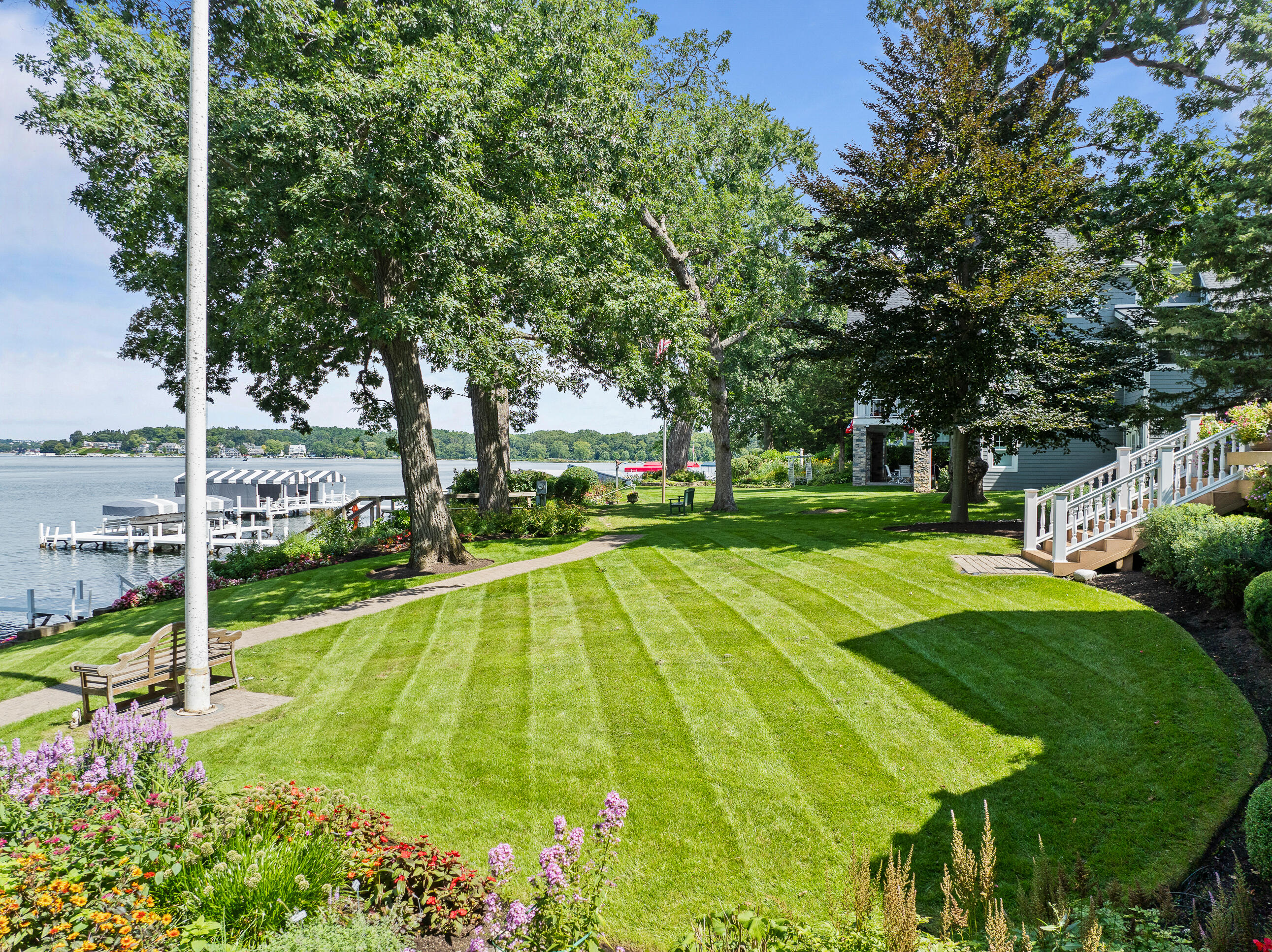 W2908 Walcowis Dr