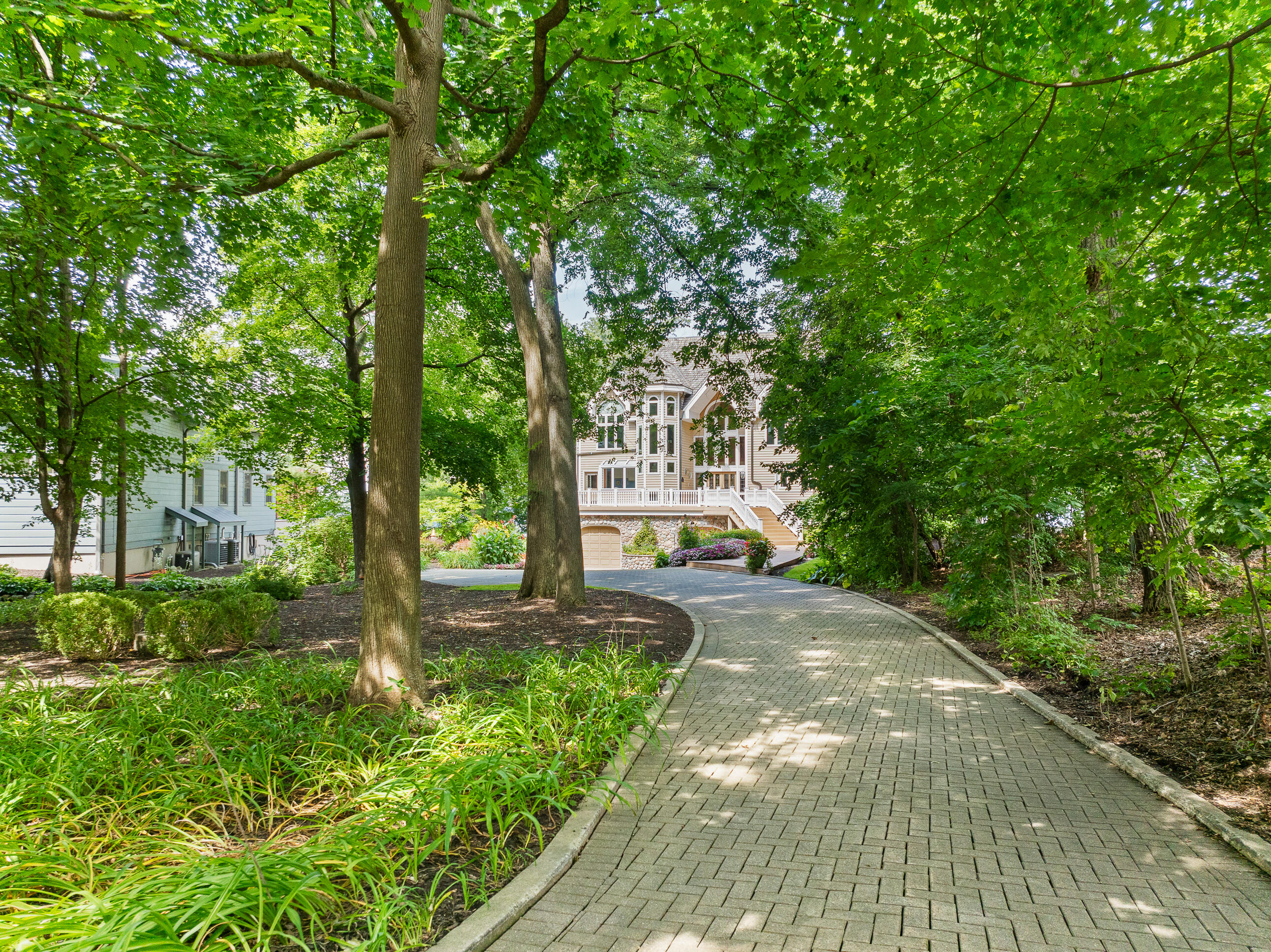 W2908 Walcowis Dr