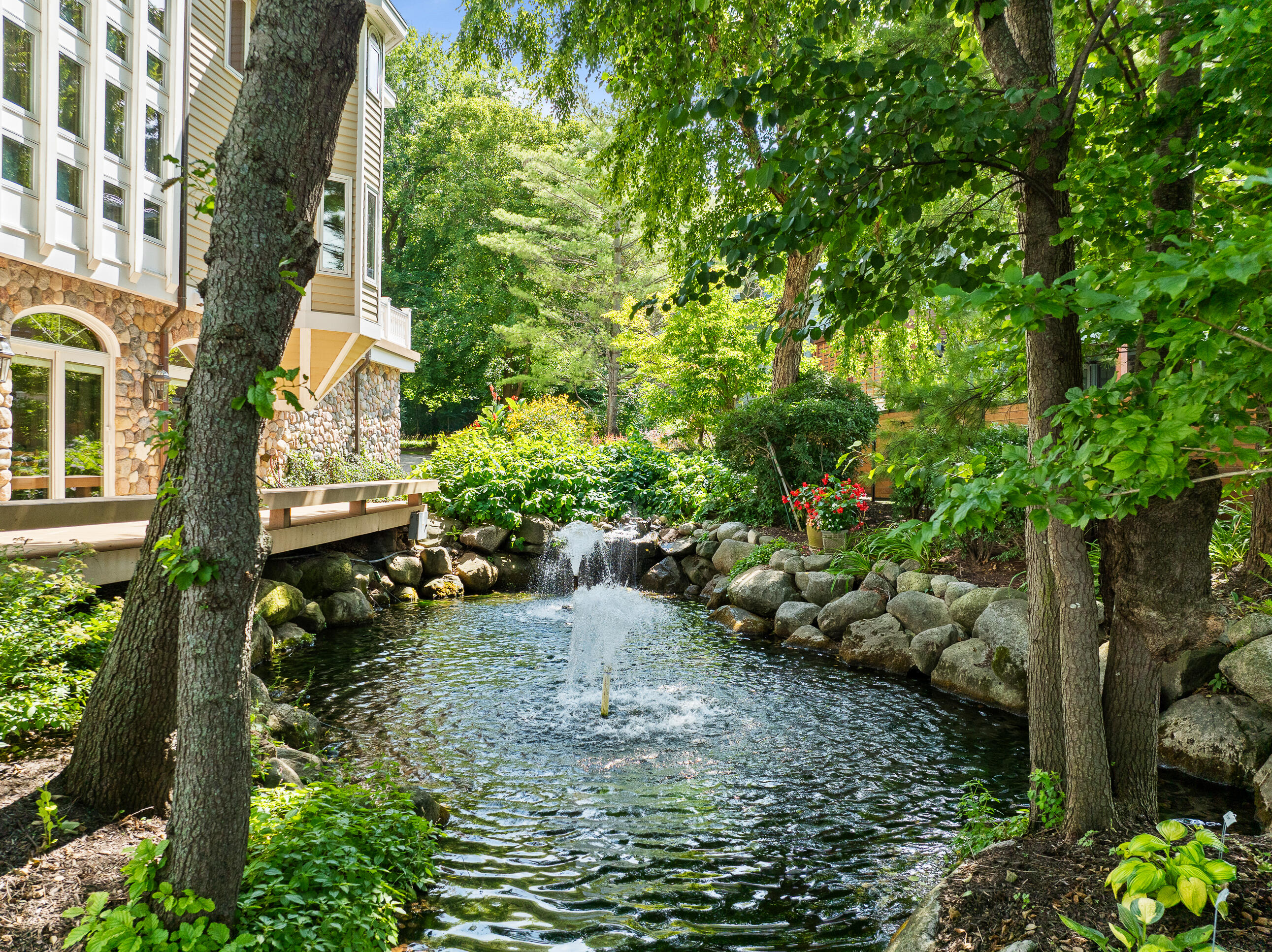 W2908 Walcowis Dr