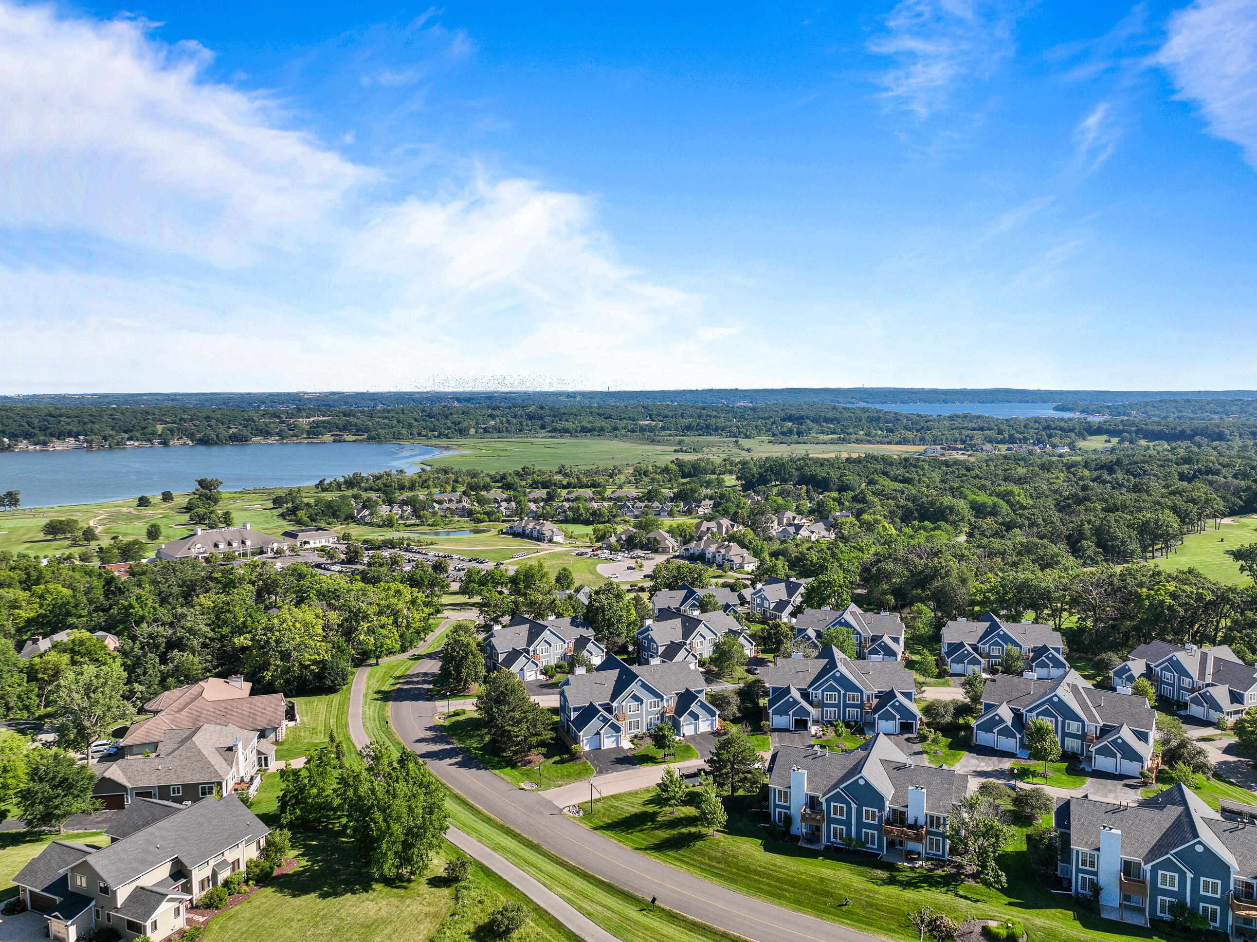 1076 Lakeland Way, 9-55