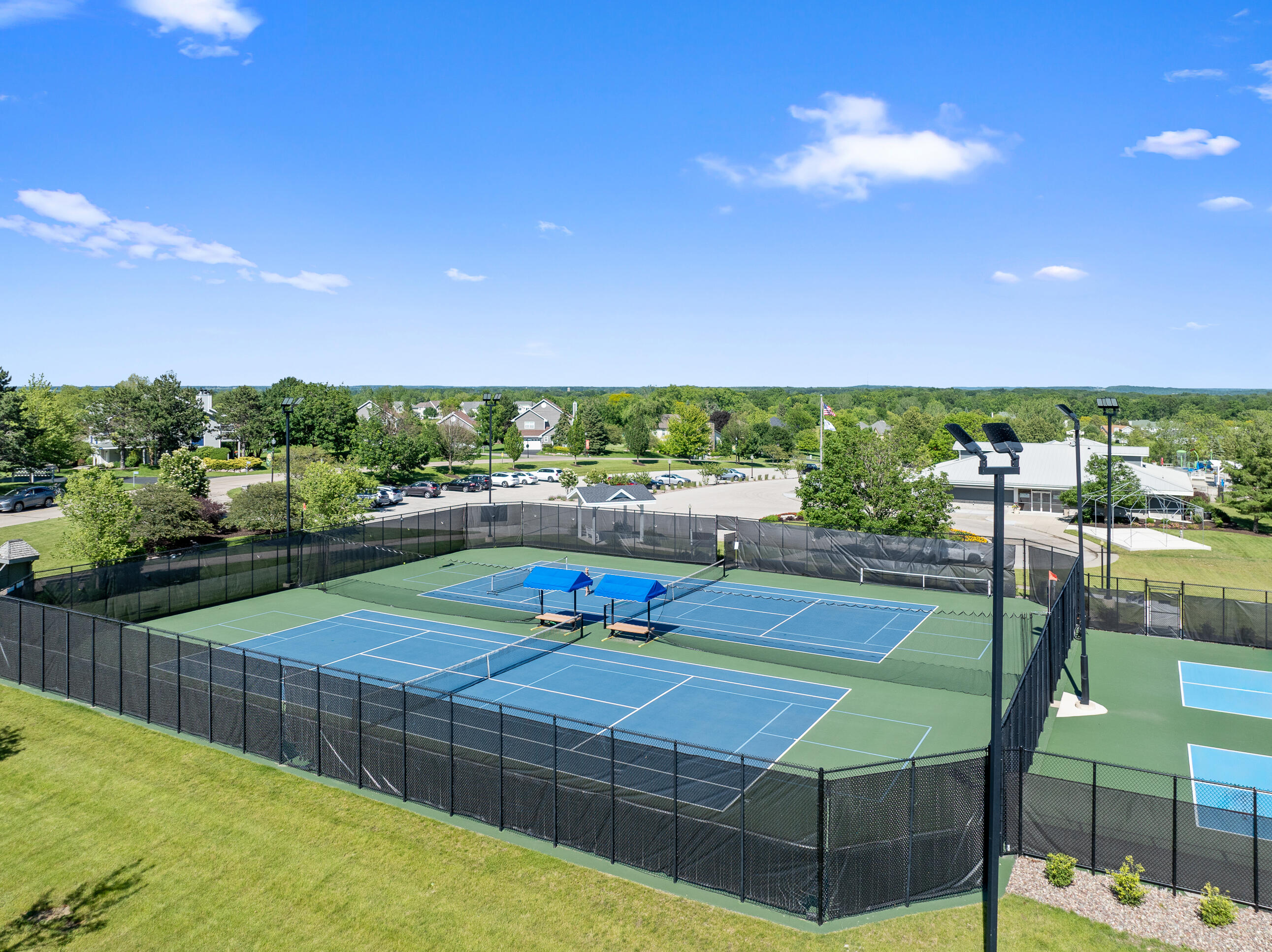 1076 Lakeland Way, 9-55
