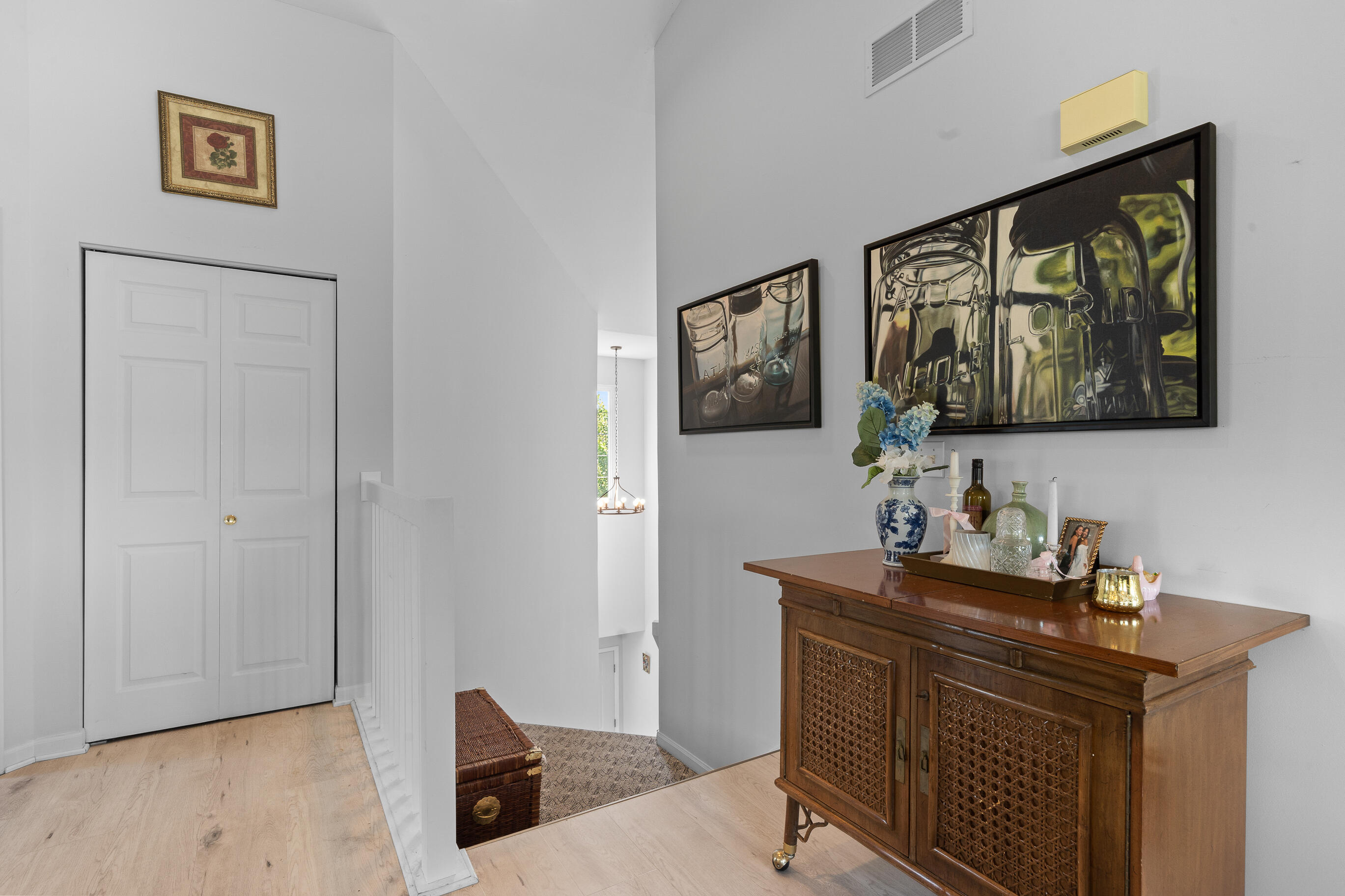 1076 Lakeland Way, 9-55