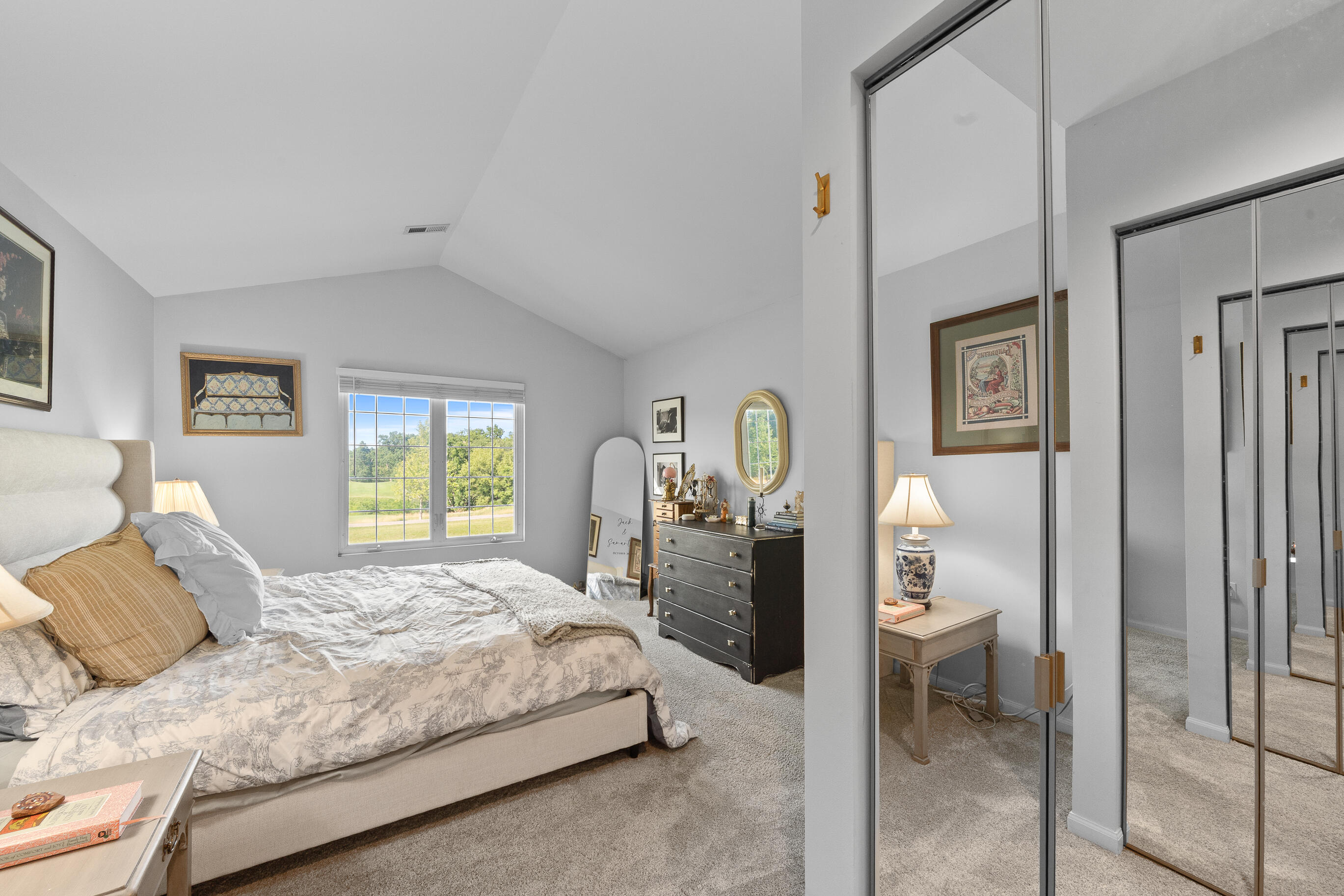 1076 Lakeland Way, 9-55