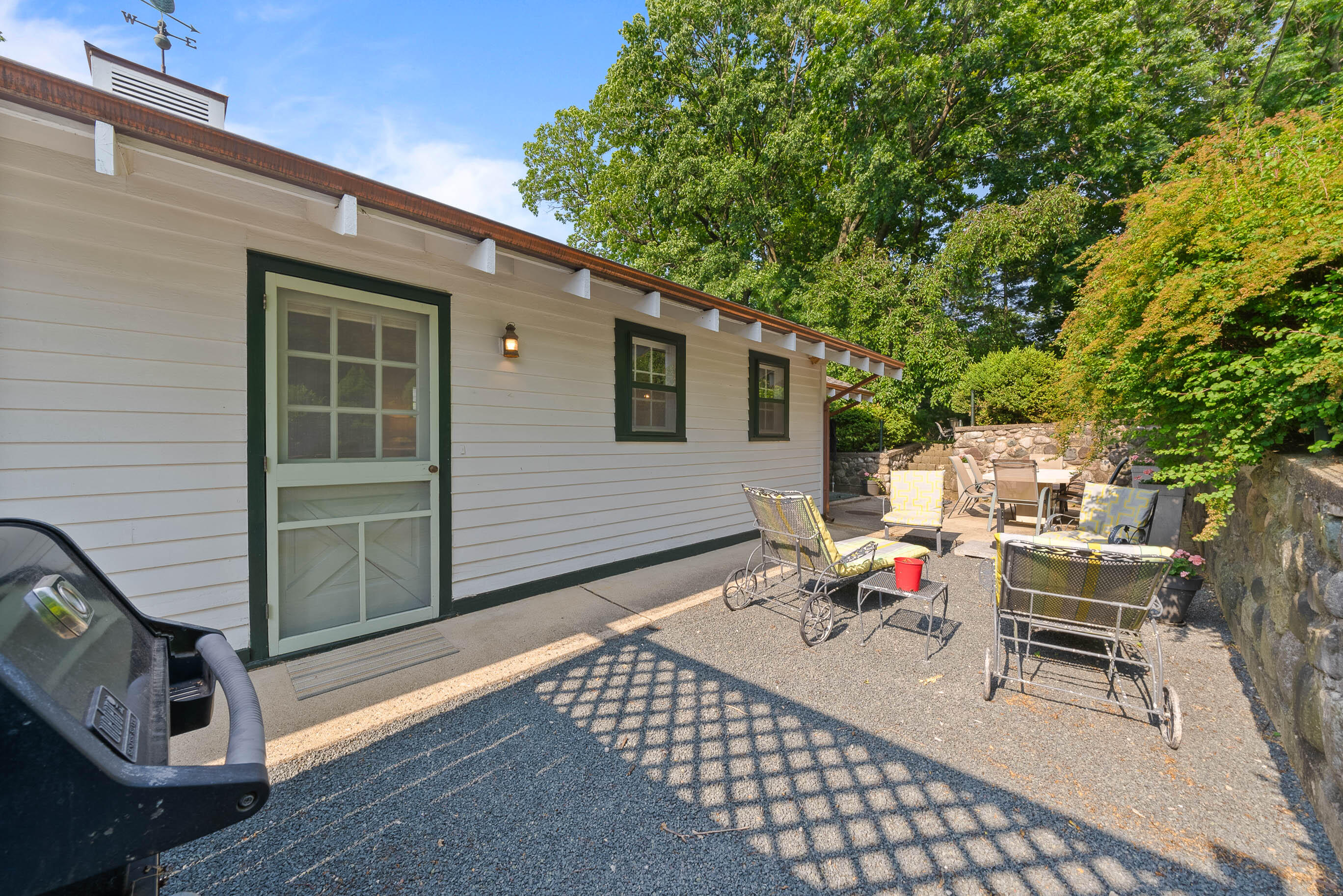 163 N Lakeshore Dr