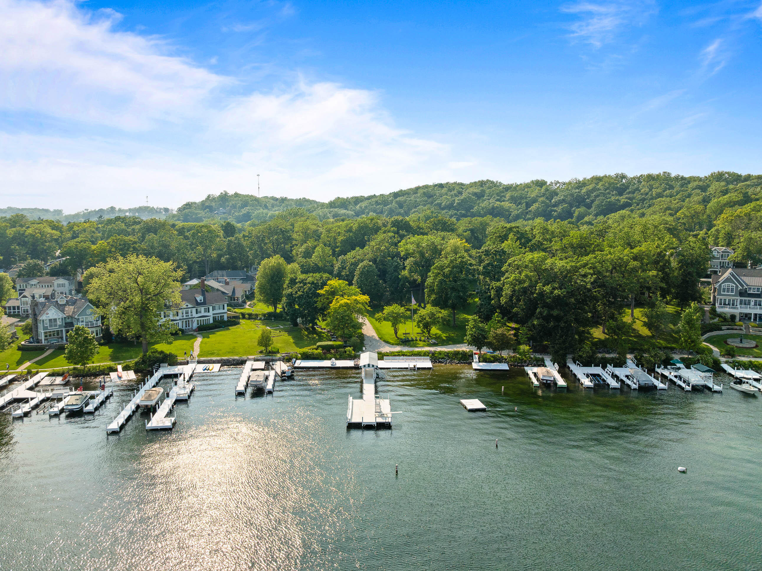 163 N Lakeshore Dr