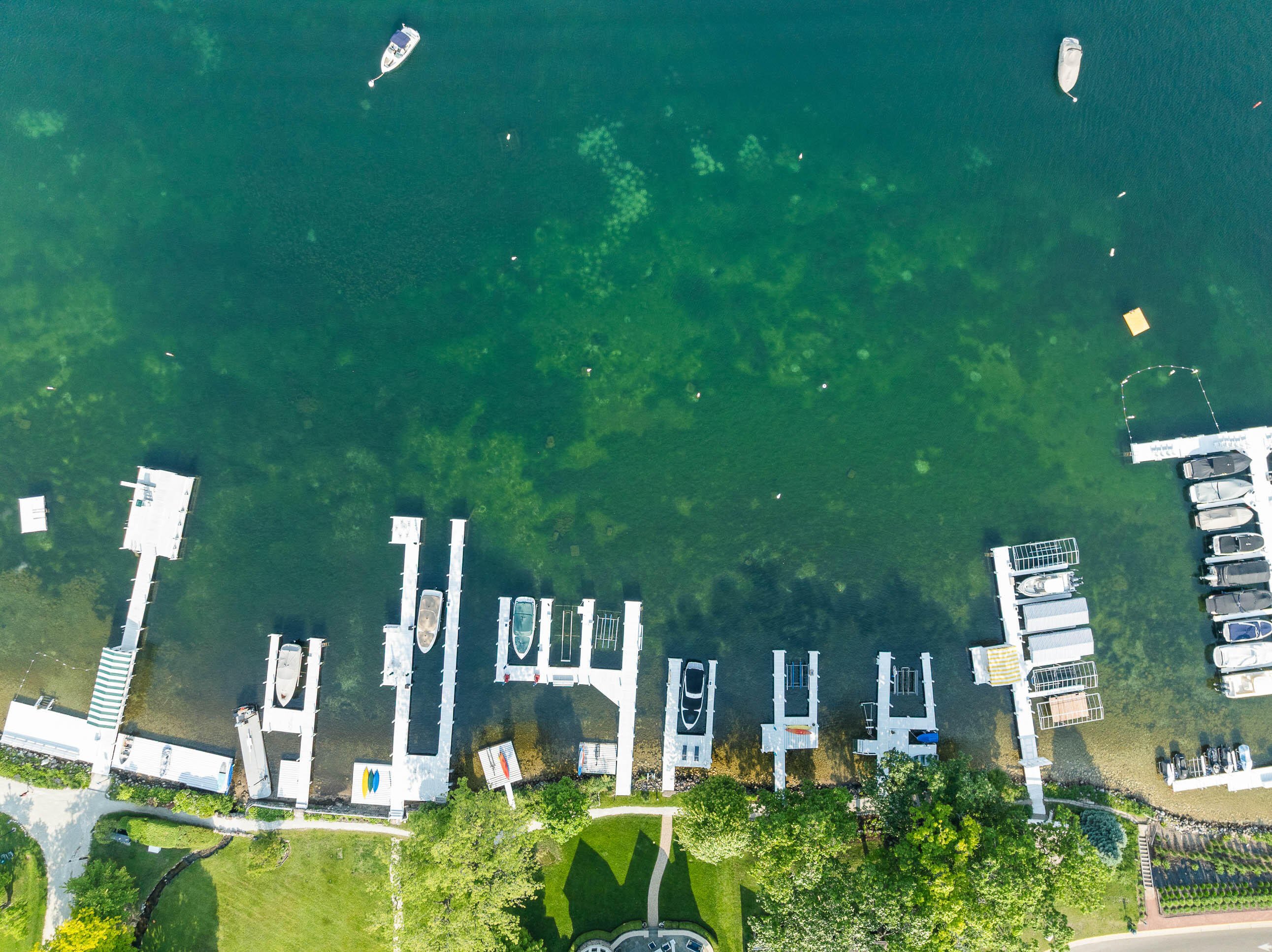 163 N Lakeshore Dr