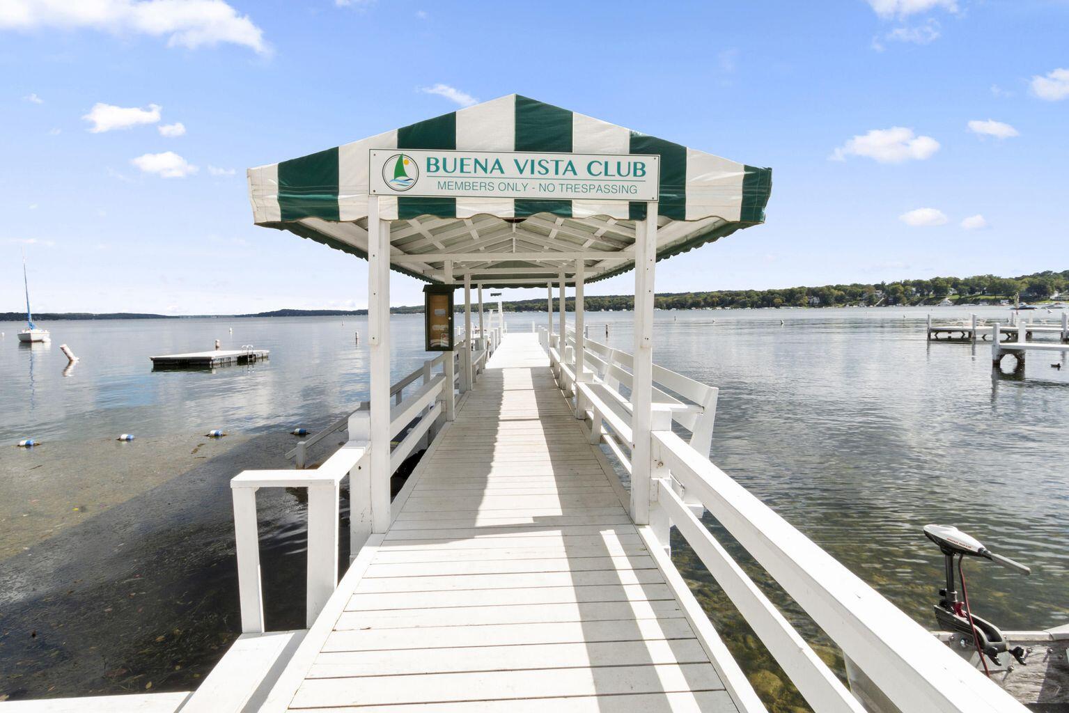 163 N Lakeshore Dr