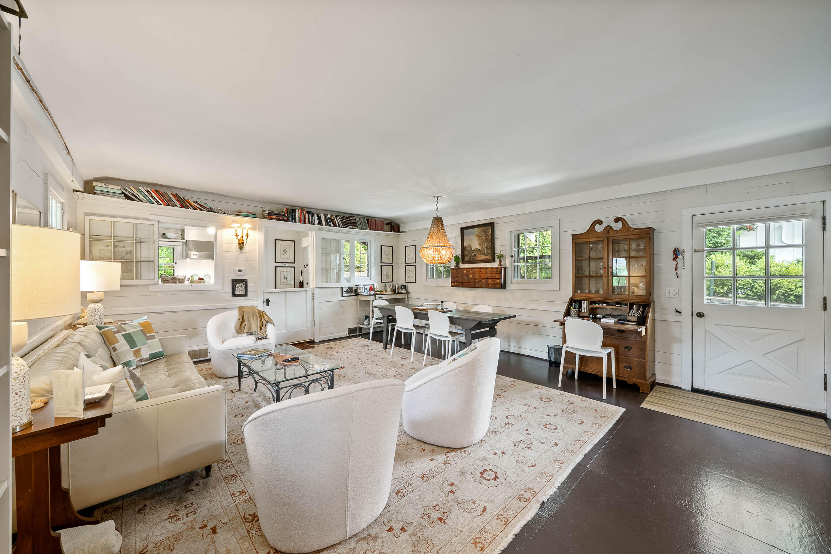 163 N Lakeshore Dr