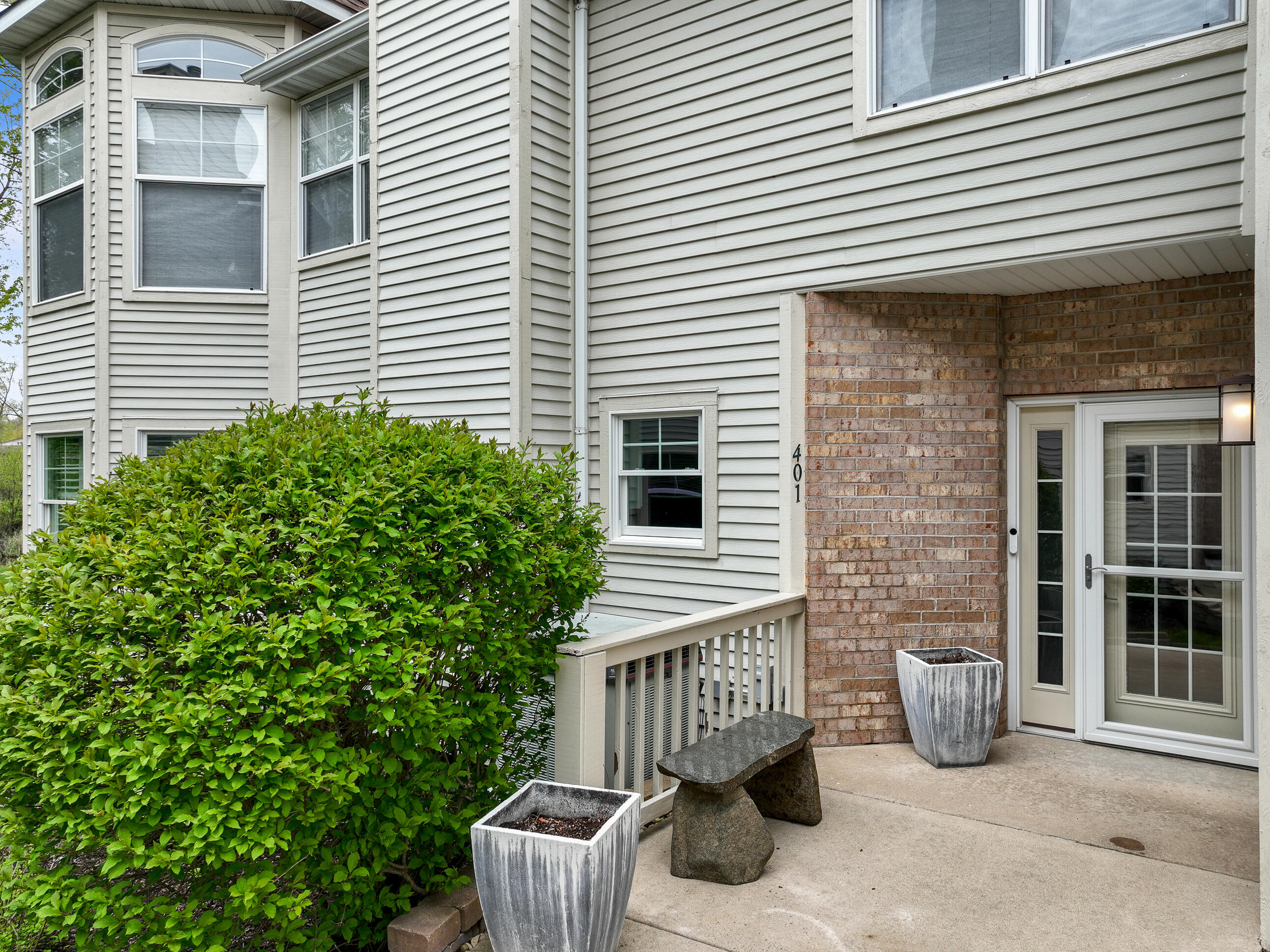 401 Abbey Ridge Ct