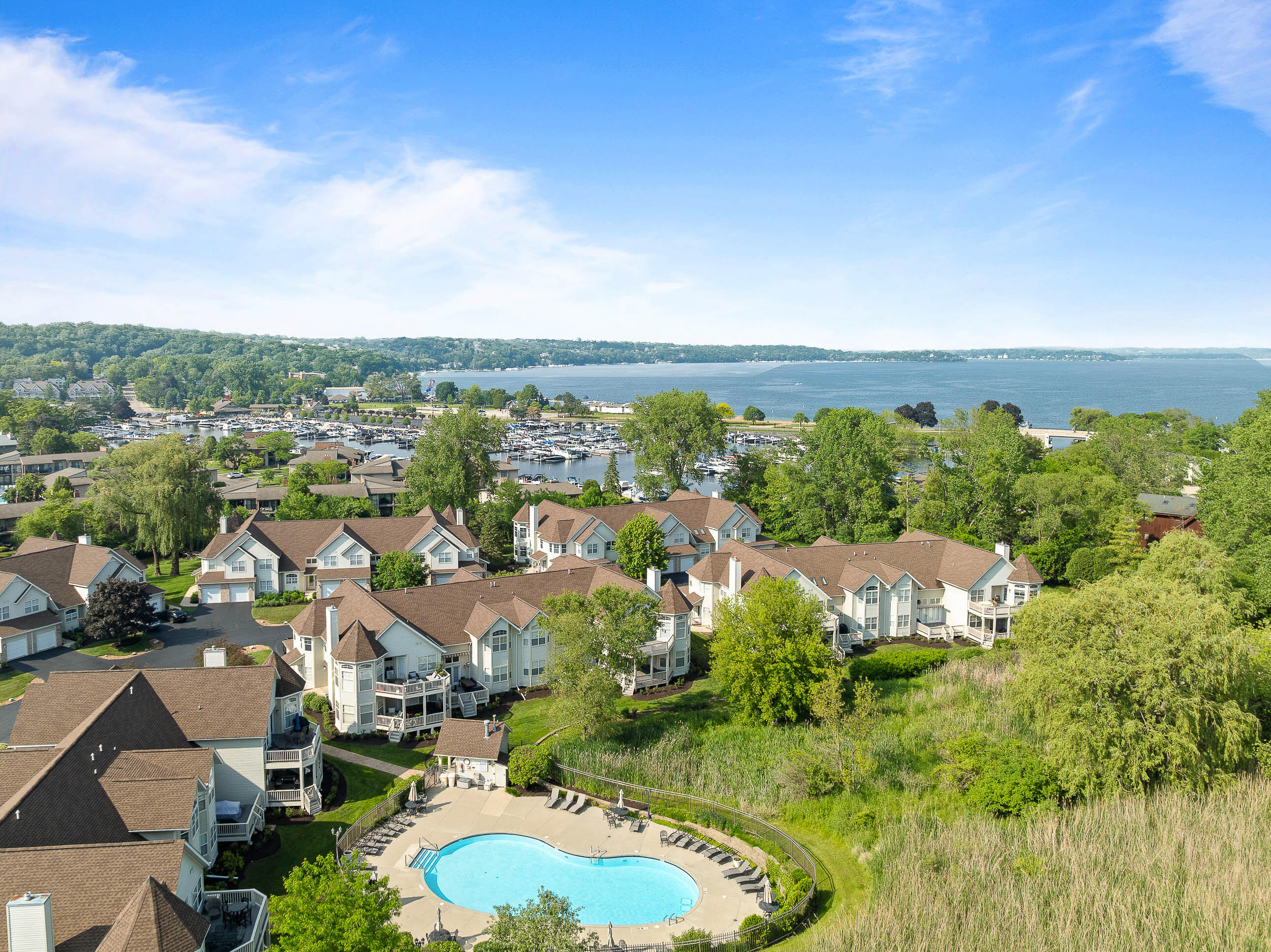 401 Abbey Ridge Ct
