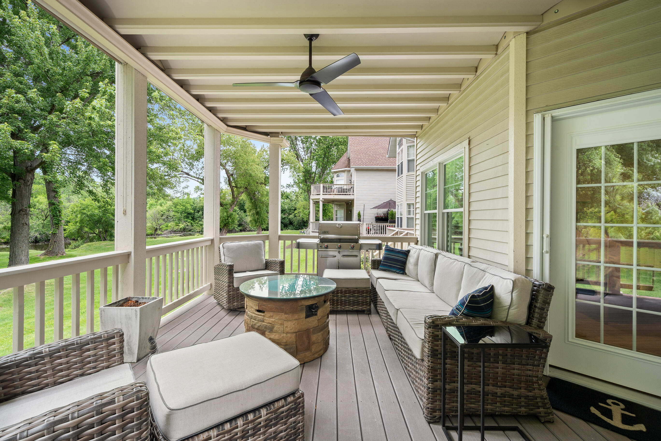 401 Abbey Ridge Ct