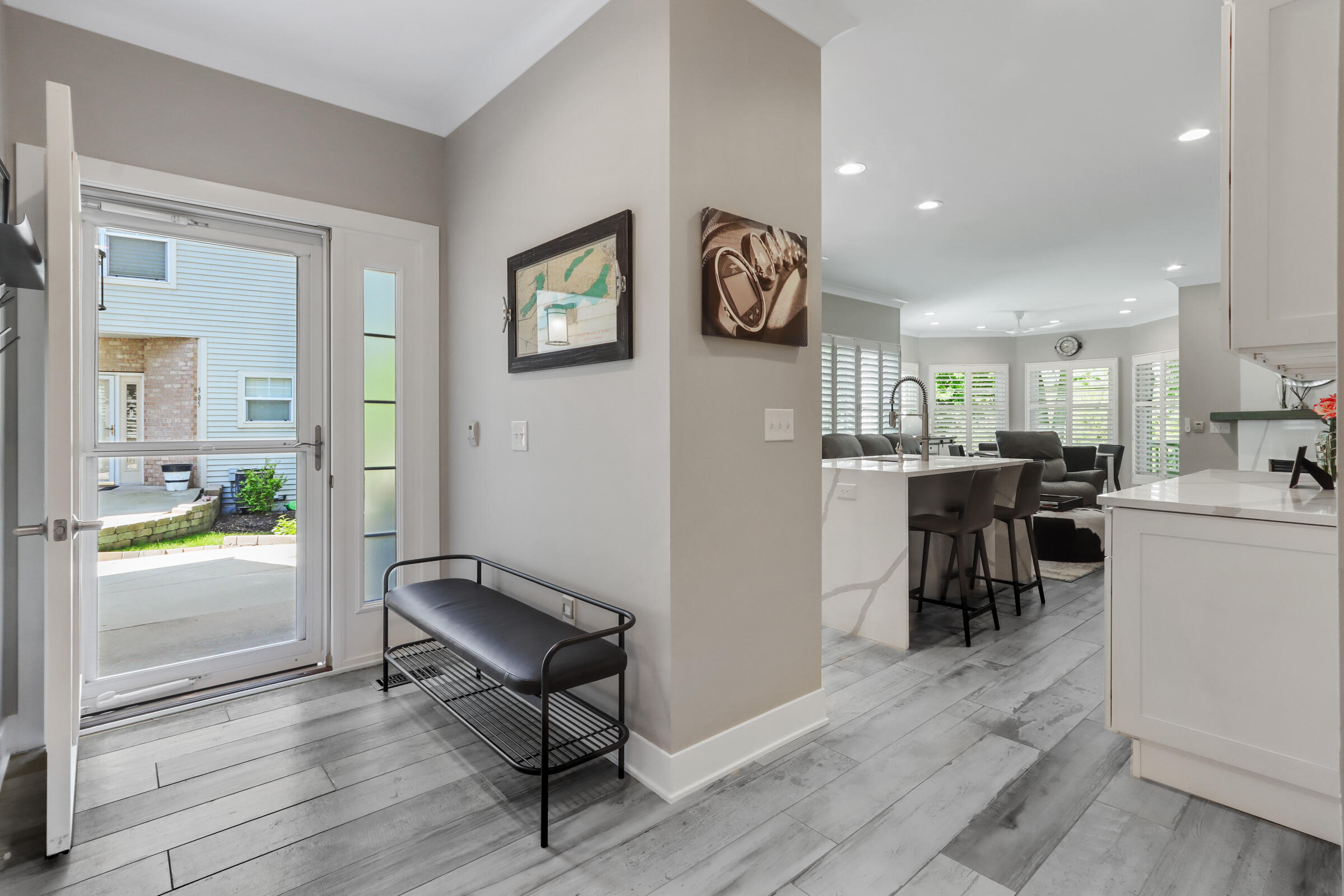 401 Abbey Ridge Ct