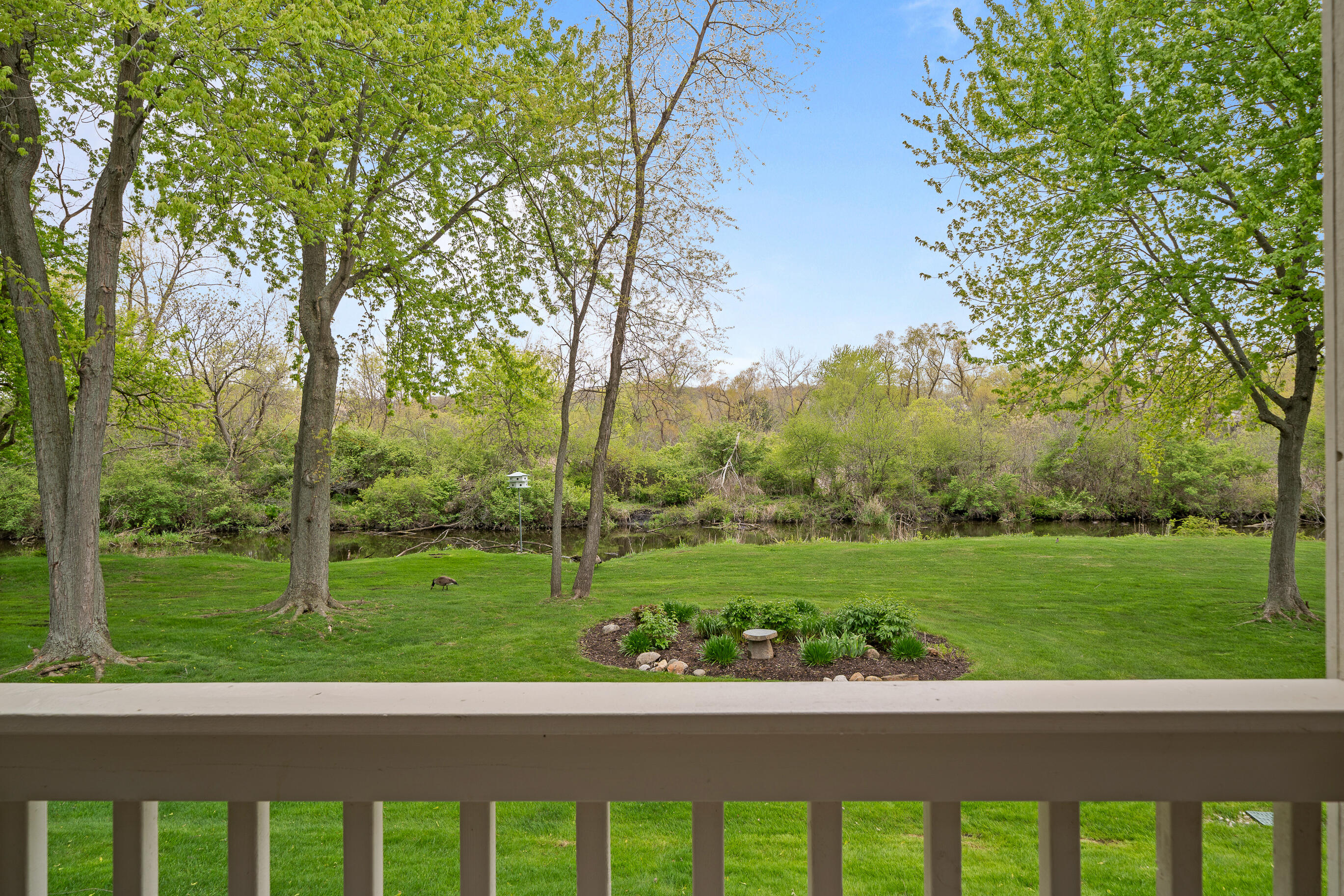401 Abbey Ridge Ct