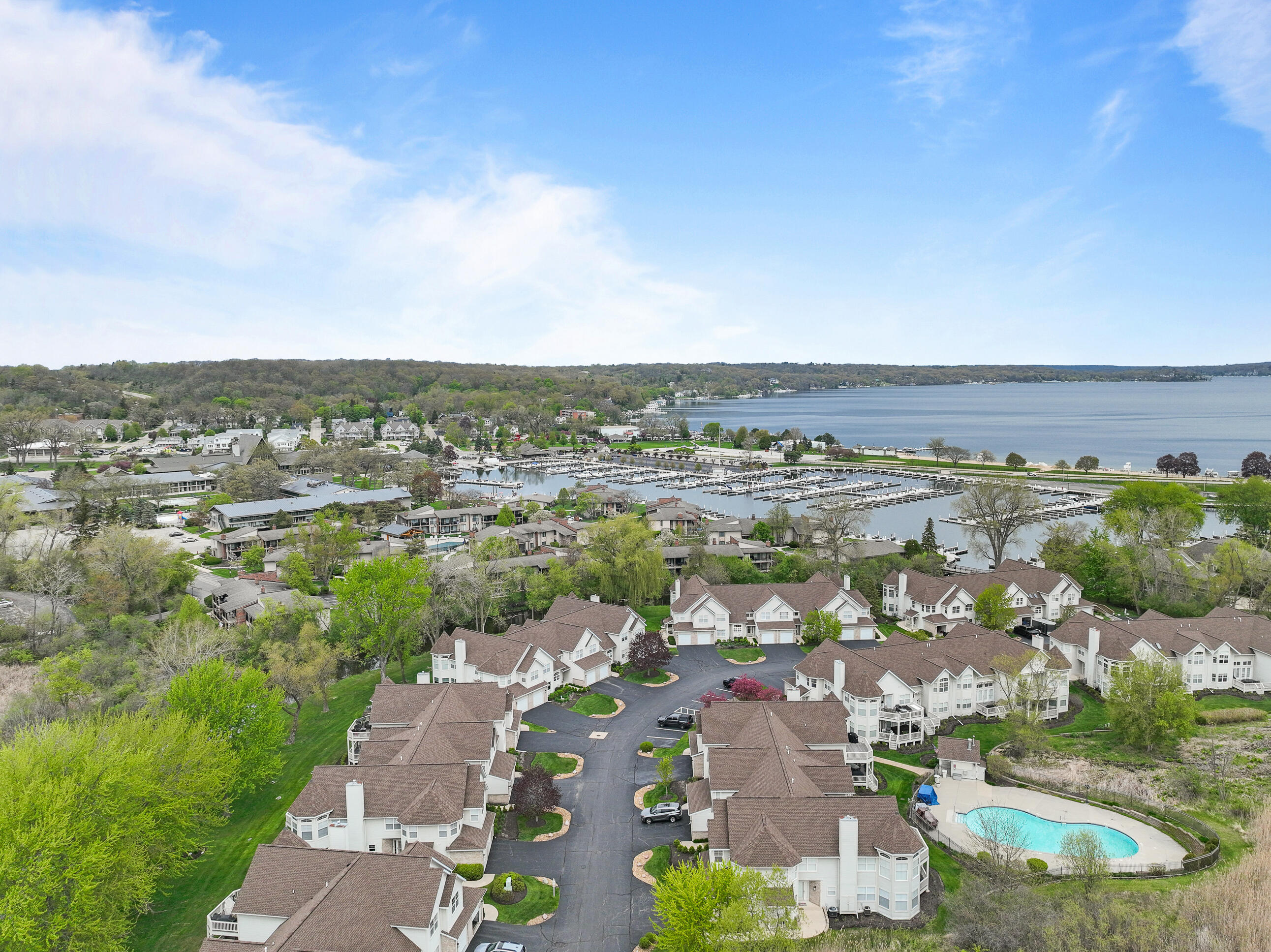401 Abbey Ridge Ct