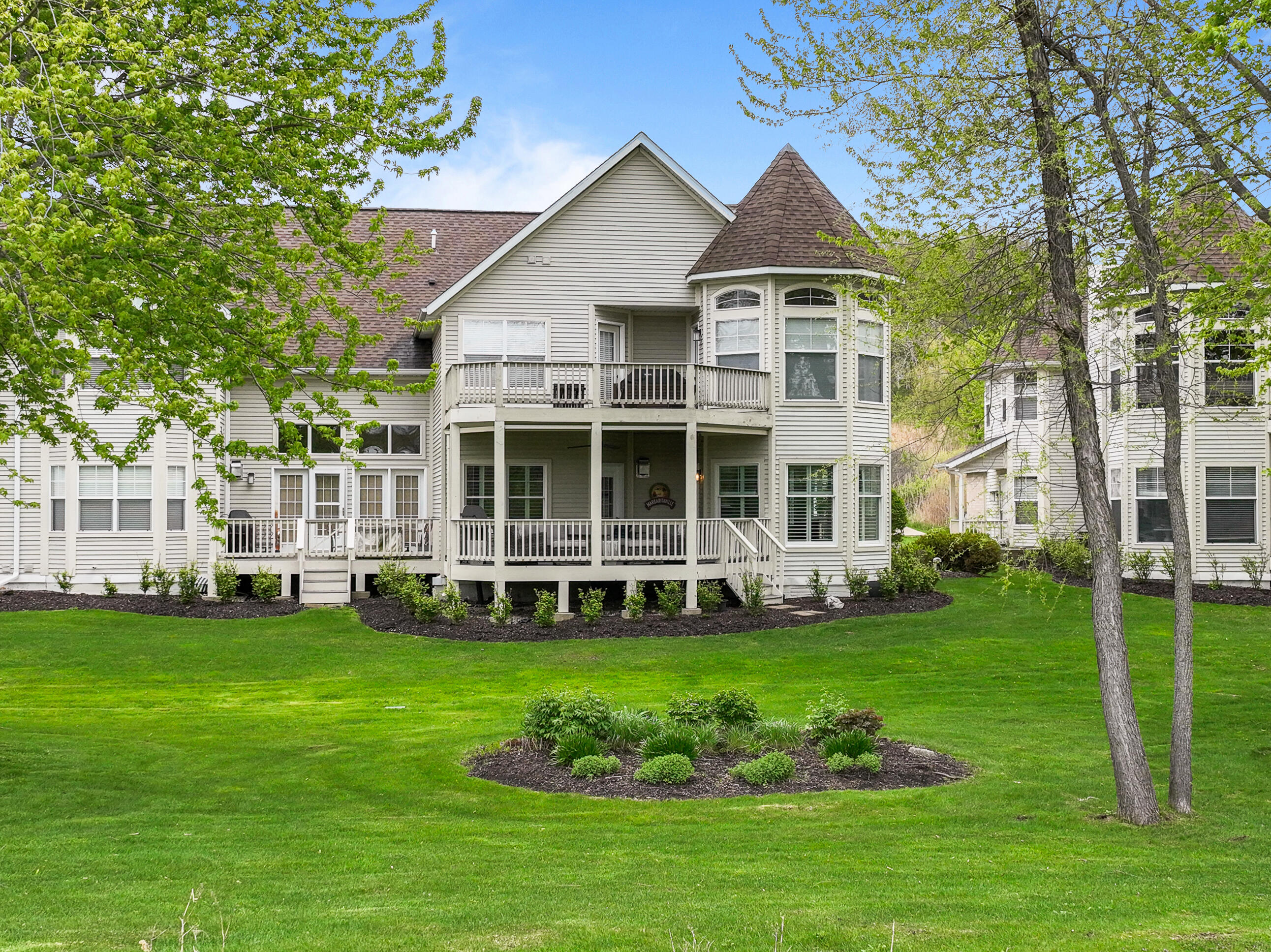 401 Abbey Ridge Ct