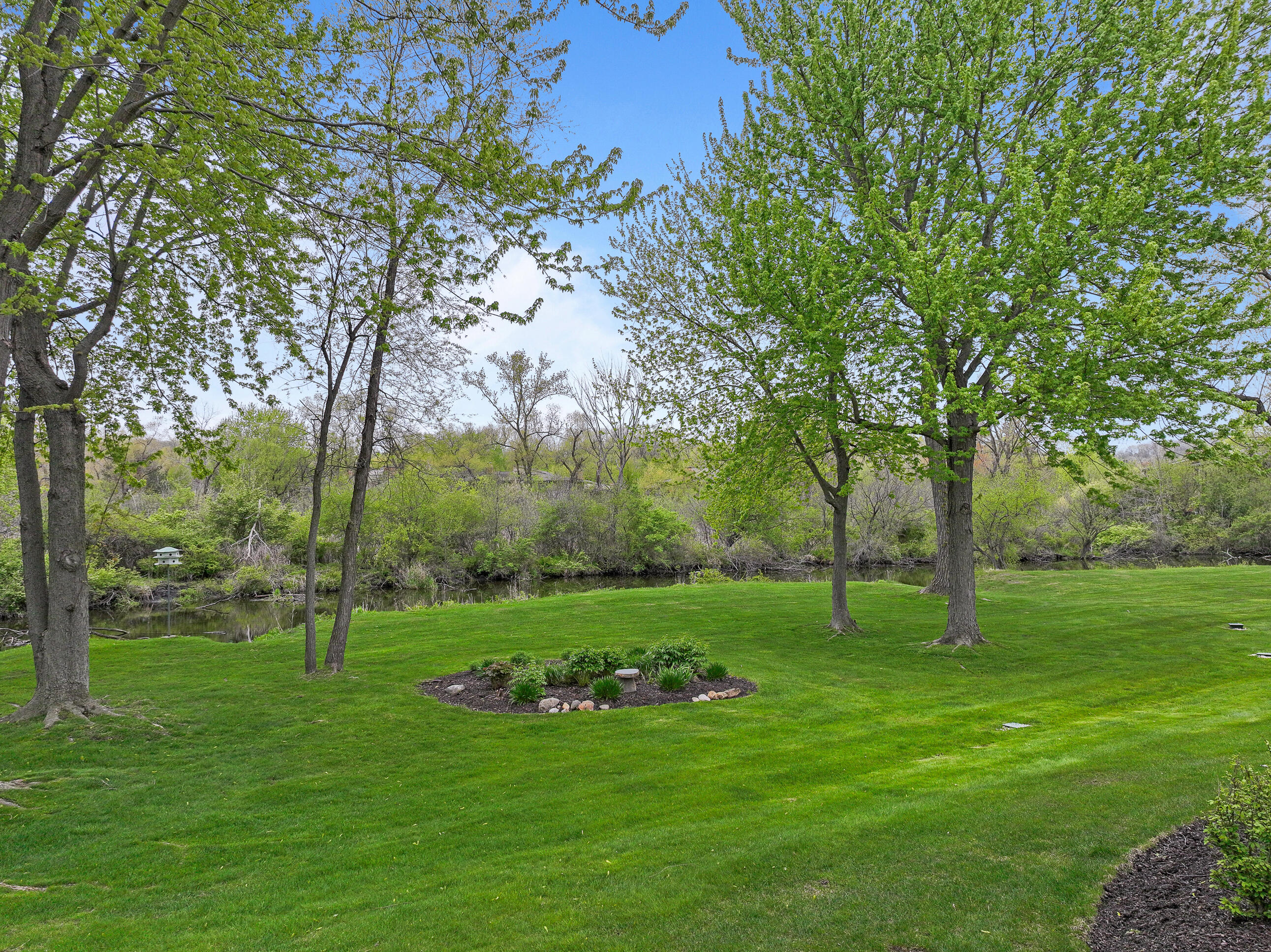 401 Abbey Ridge Ct
