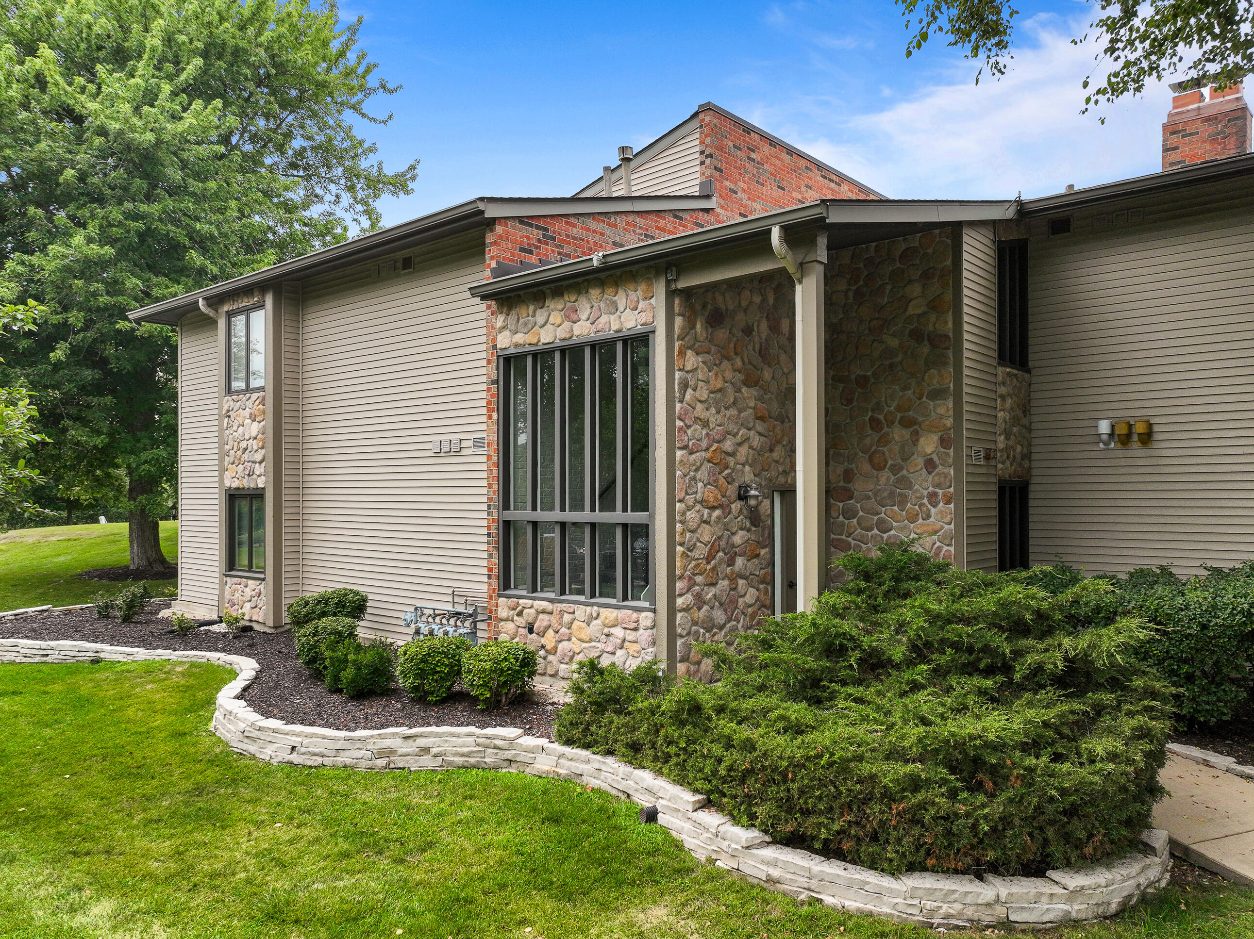 31 Abbey Villa Cir, 31D